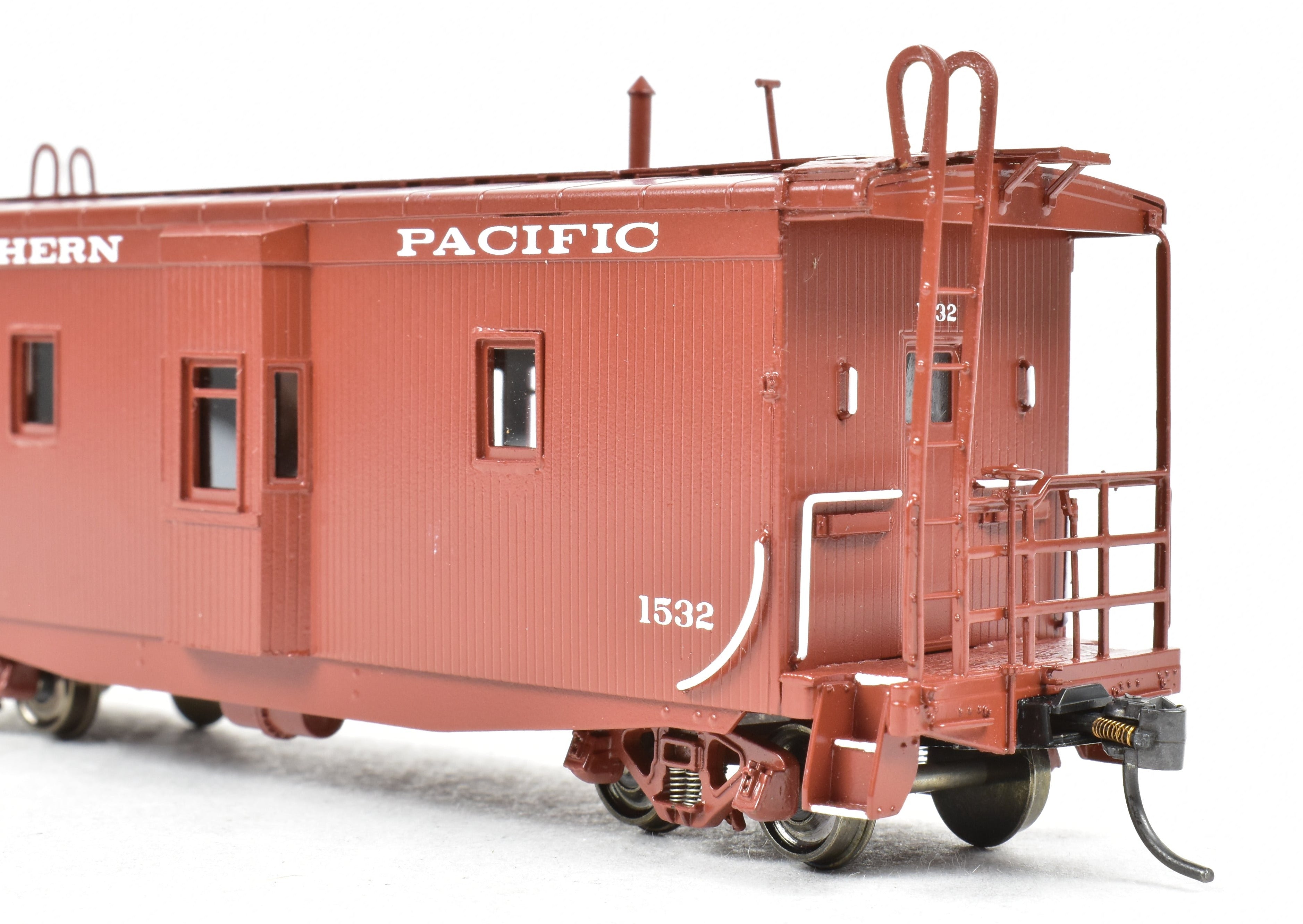 HO Scale Brass Northern Pacific Wood Bay Window Caboose FP No. 1532 by OMI