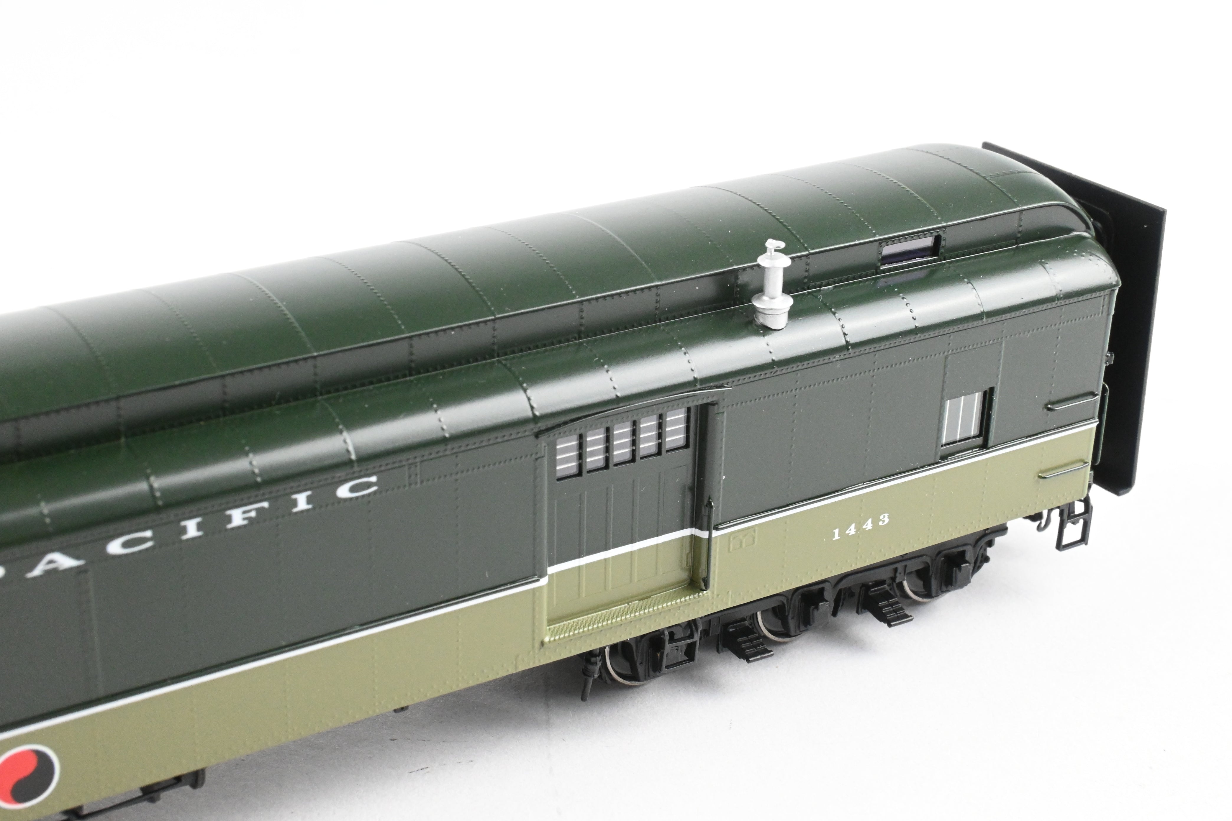 HO Scale Brass Northern Pacific Mail & Express Car FP Loewy No. 1443 by W&R Enterprises