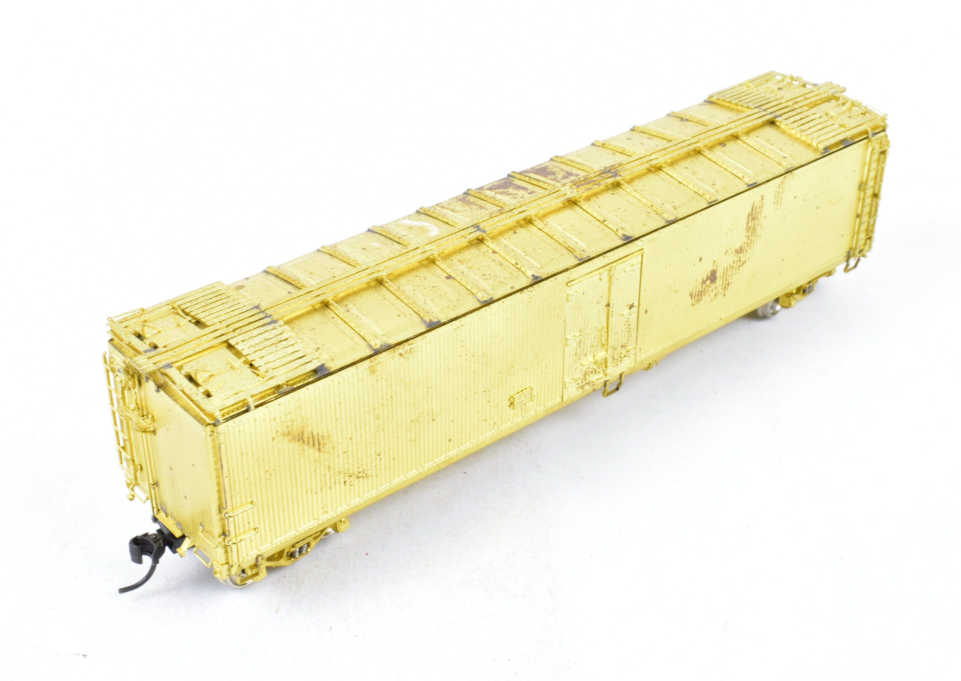 HO Scale Brass Model Railroad Refrigerator Car by OMI - Overland Models, Inc., Representing ATSF - Santa Fe SFRD Rr - 10 Class 50' Ice Bunker Wood Design without Original Box
