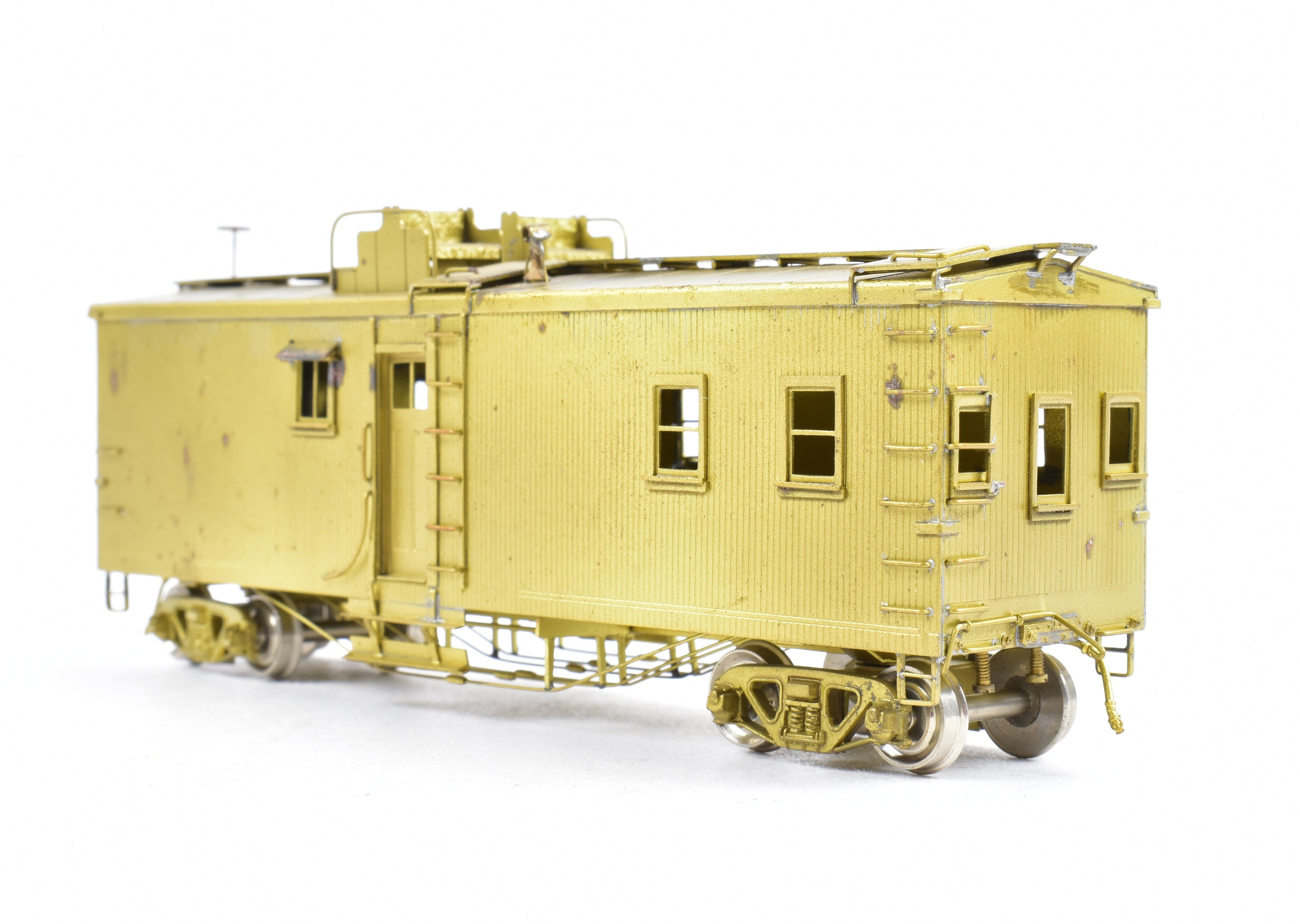 1987 HO Brass ATSF - Santa Fe Caboose with Open - Air Seats by Key Imports