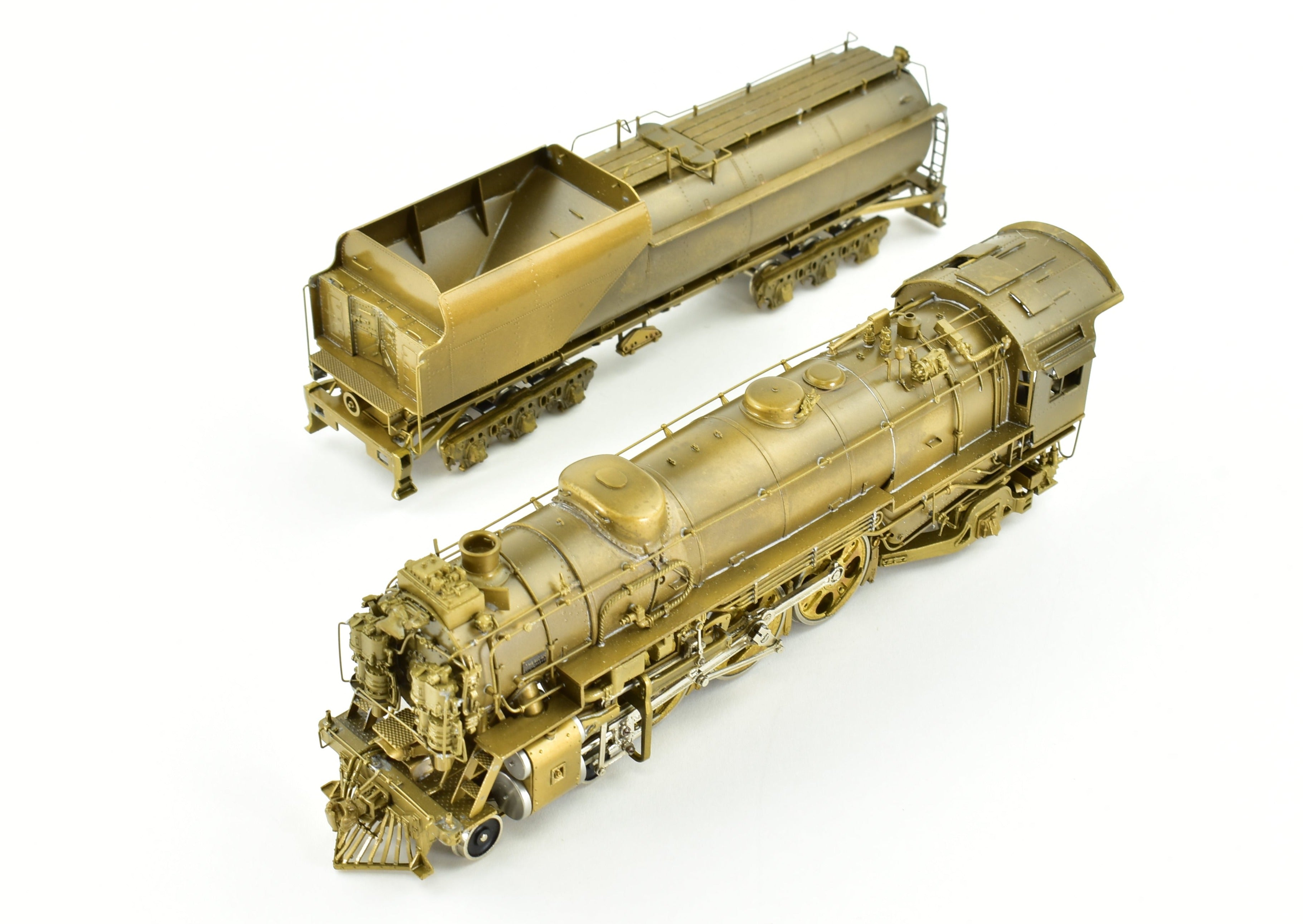 HO Scale Brass Pacific Fast Mail Model - United C&O - Chesapeake & Ohio 4-6-2 Class F-17 Pacific Crown, 1979 Production Run