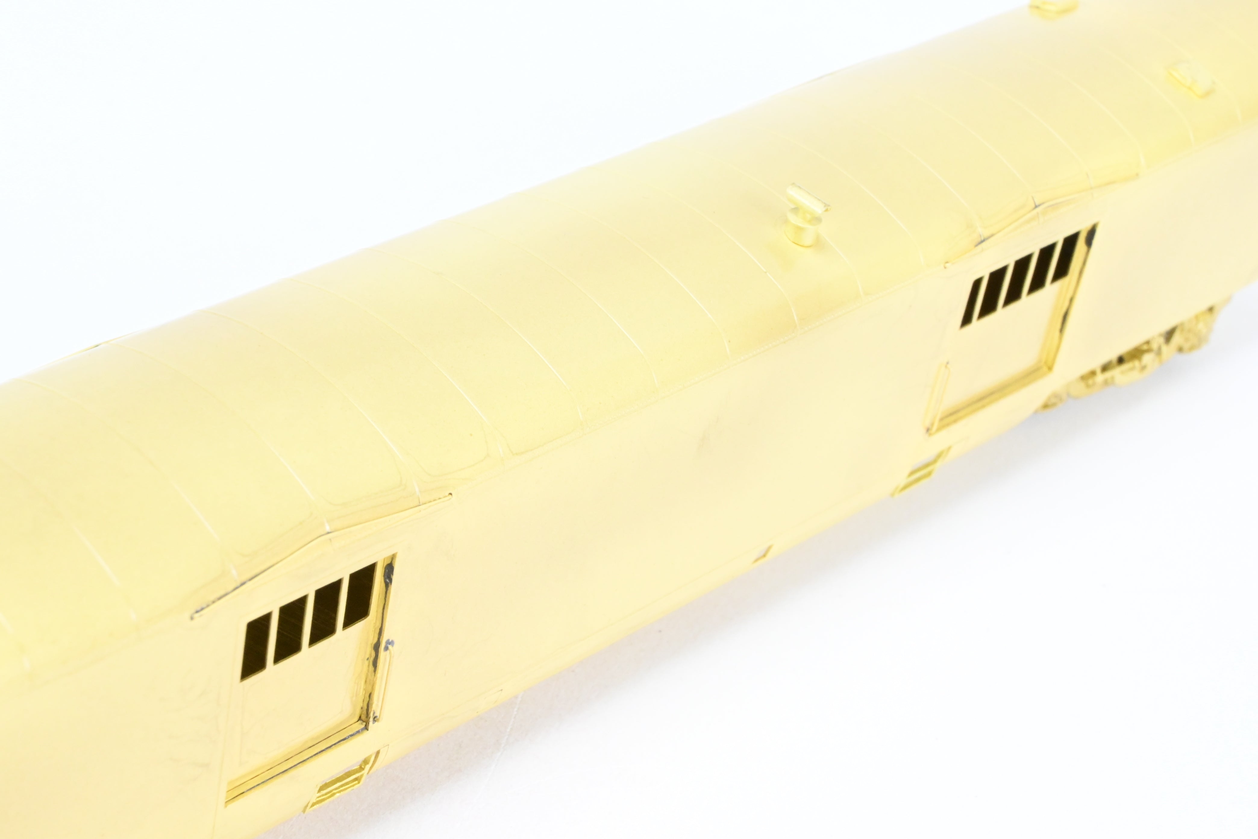 HO Scale Brass Model Great Northern Streamlined Baggage Car #270 - 272 by A. W. Enterprises