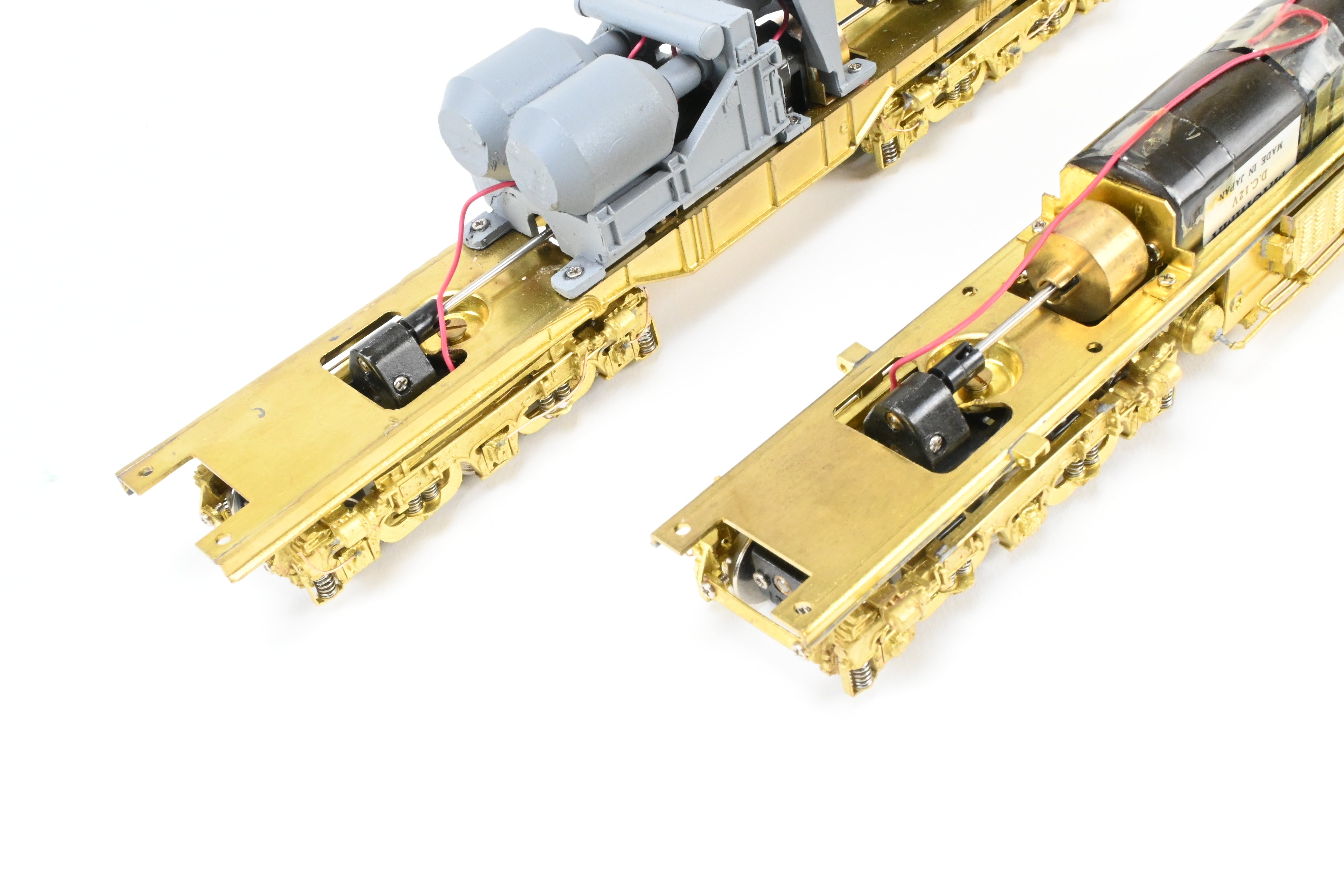 High - Quality HO Scale Brass Replacement Kit for Union Pacific GE 8500 HP Gas Turbine Big Blow Tower Drive by Overland Models, Inc (OMI)
