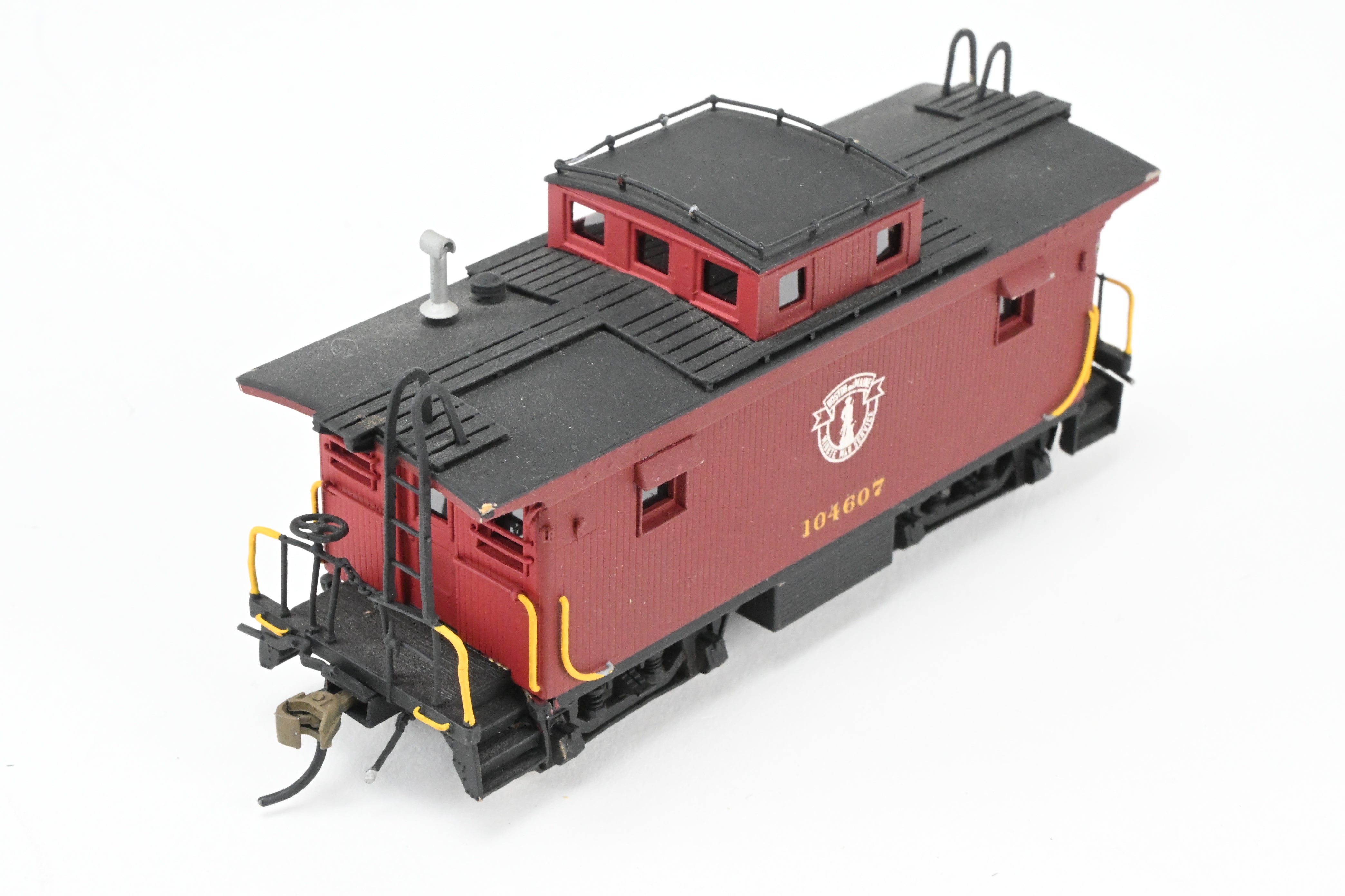 OMI Overland Models, Inc. Custom Painted B&M Boston & Maine Wood Caboose #104647