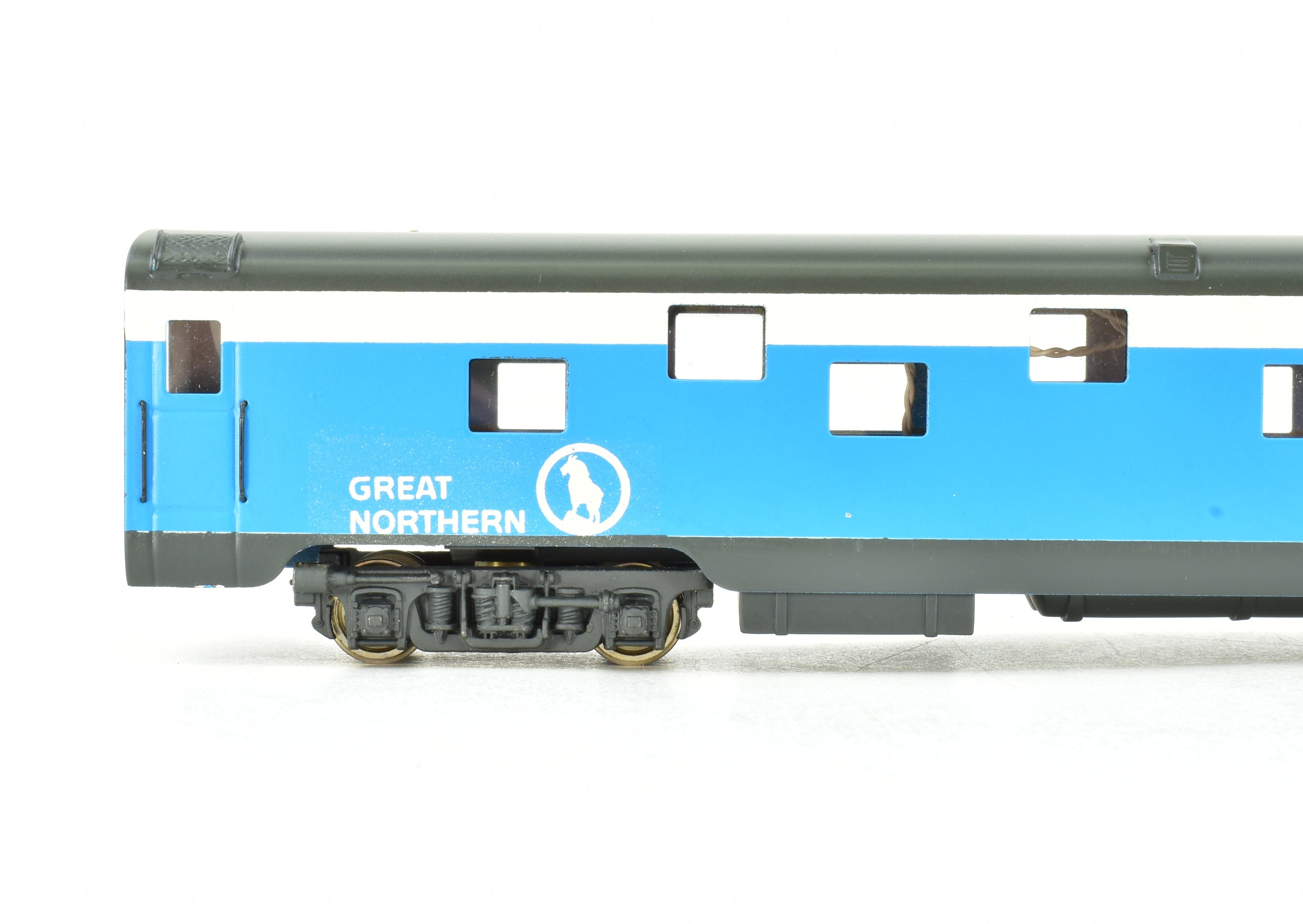 HO Scale Brass Great Northern 5-Car Big Sky Blue Passenger Set by Westside