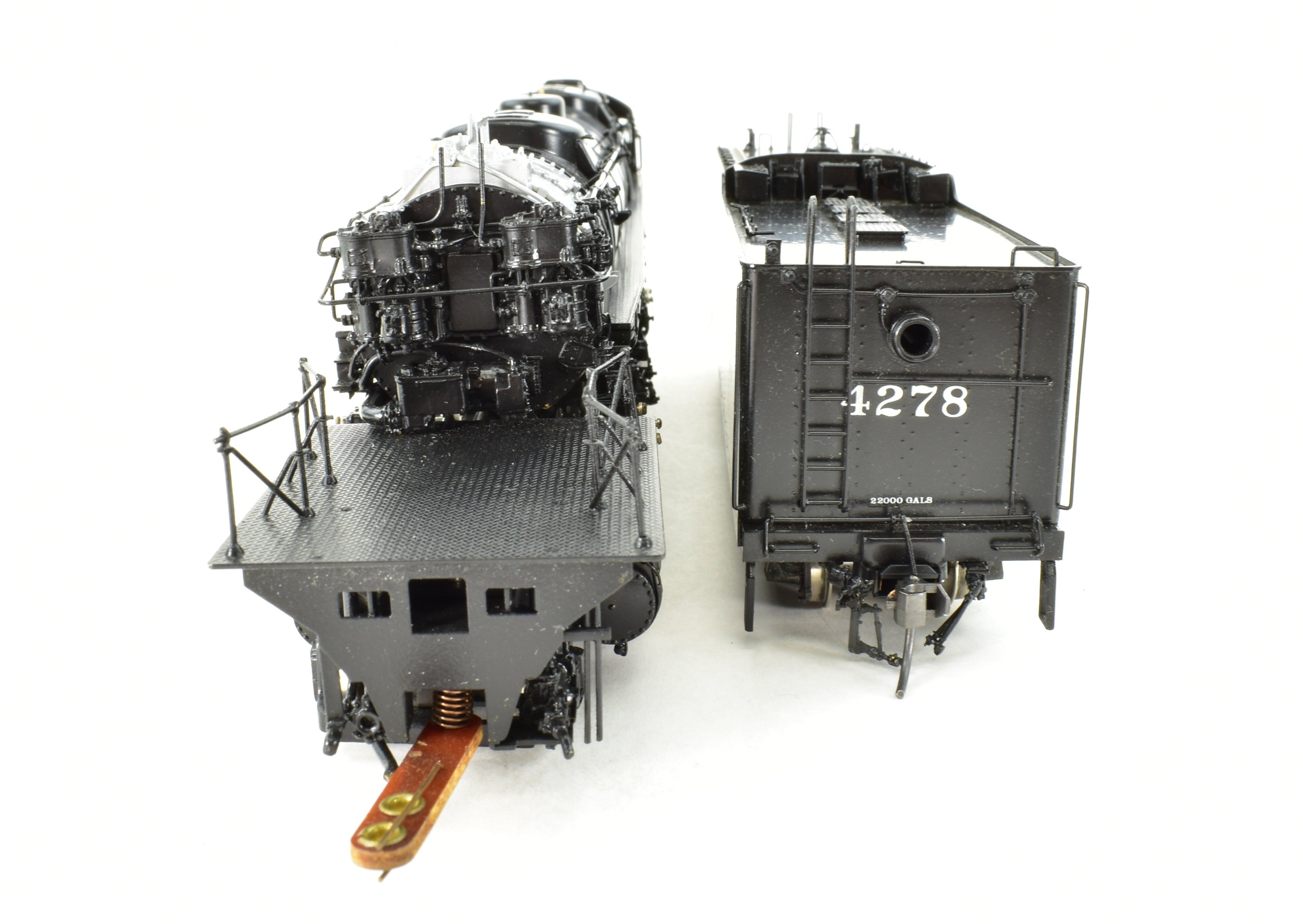 HO Scale Brass Model Train - Tenshodo SP Southern Pacific AC - 12 4 - 8 - 8 - 2 Cab Forward Factory Painted Locomotive from 1976 Production Run