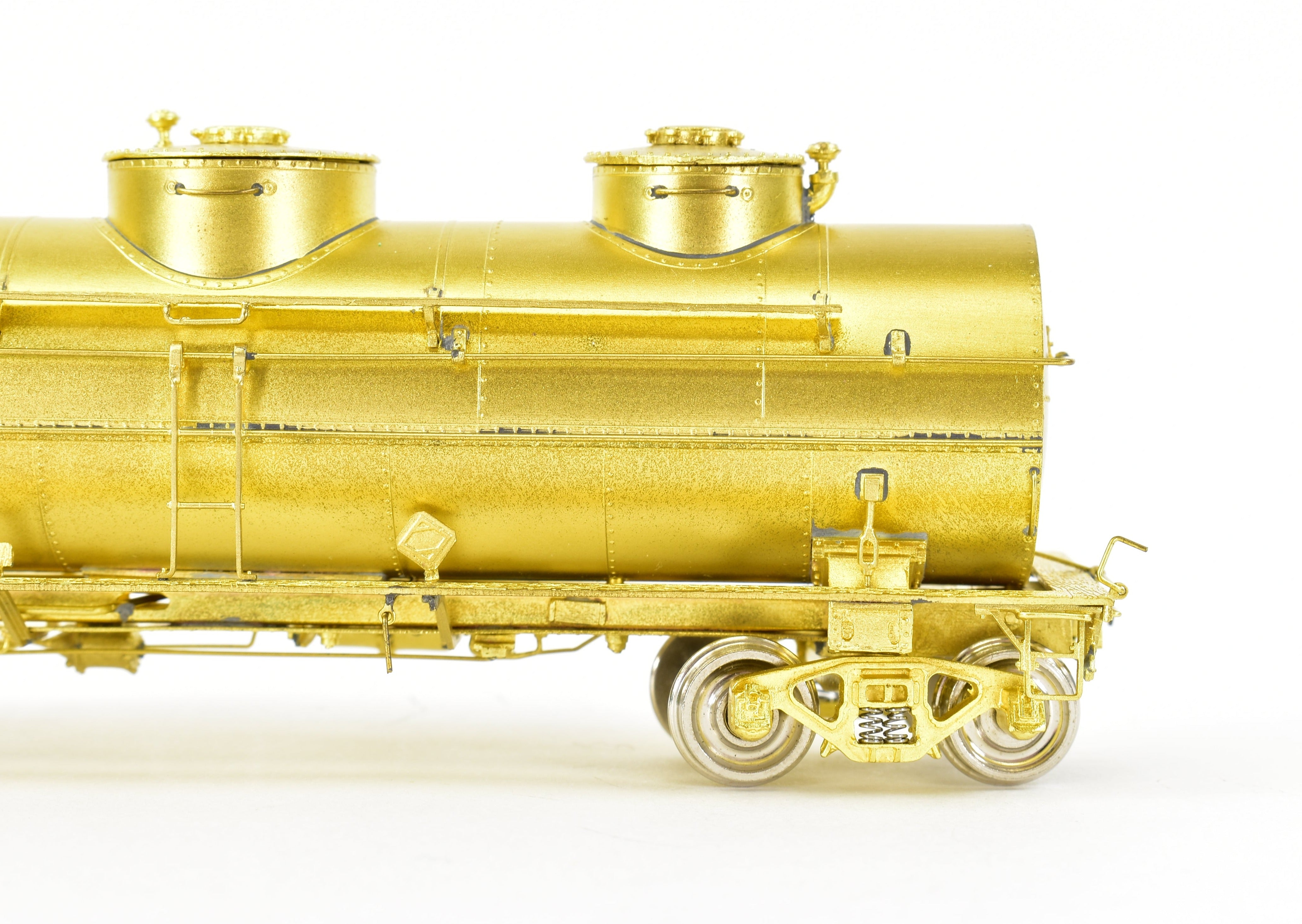 HO Brass OMI 8,000 Gallon Insulated Three Dome Tank Car by Overland Models