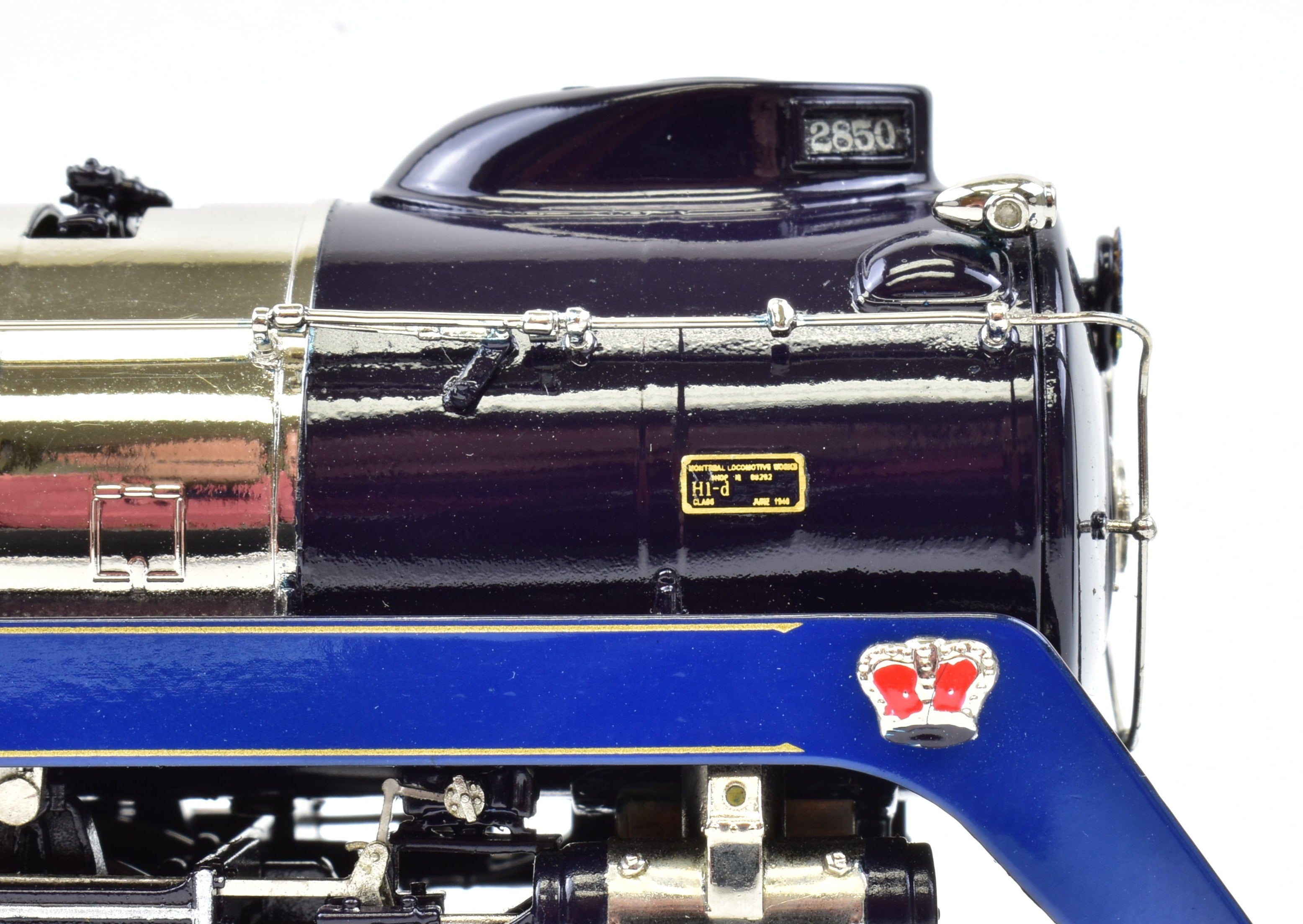 HO Scale Brass Model Train - Van Hobbies CPR Canadian Pacific Railway 4-6-4 Class H1d Royal Hudson 1939 Royal Service Locomotive with Factory Painted Road Number 2850