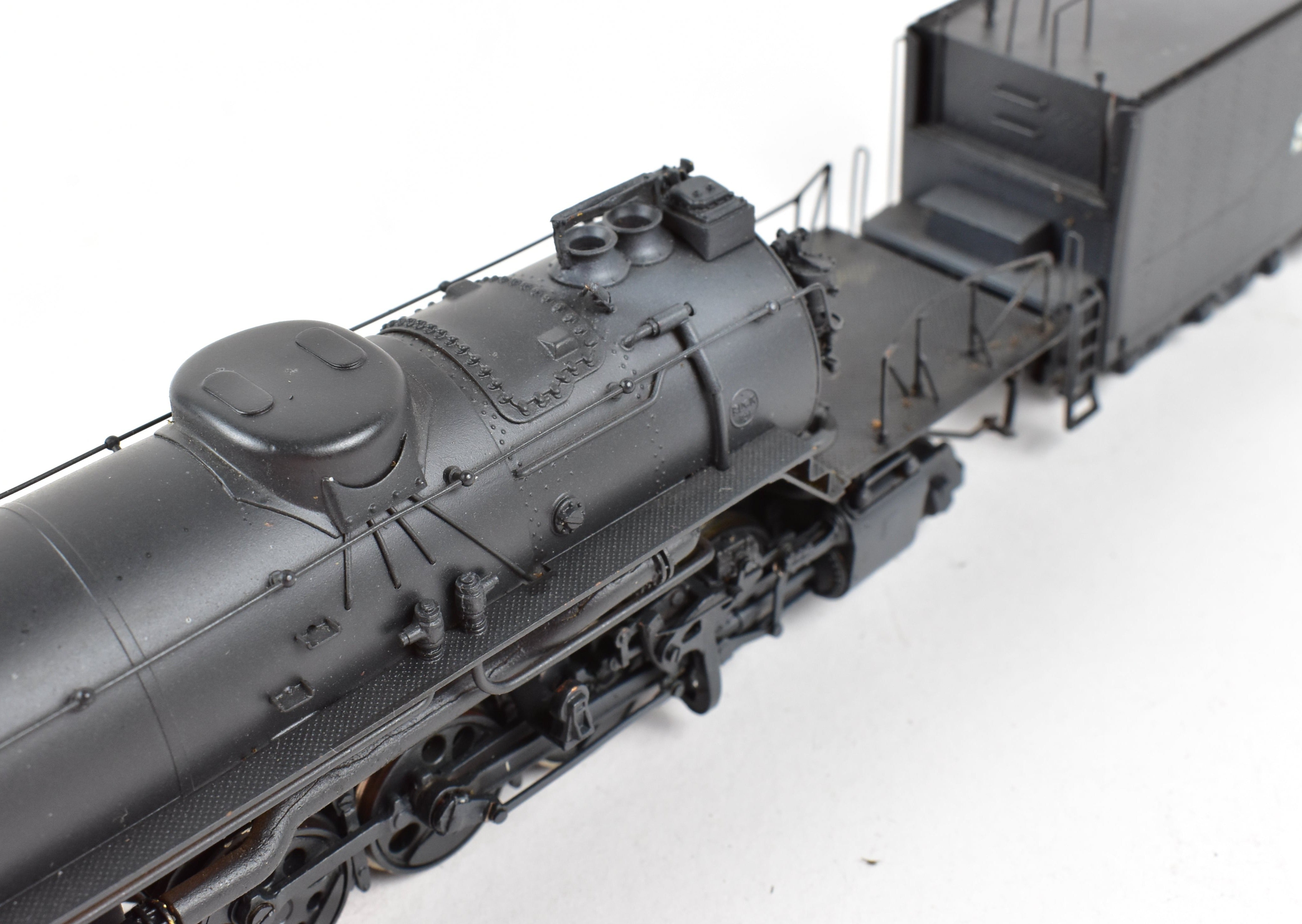 HO Scale Brass Balboa Southern Pacific AC - 12 4 - 8 - 8 - 2 Cab Forward #4283 Weathered Model