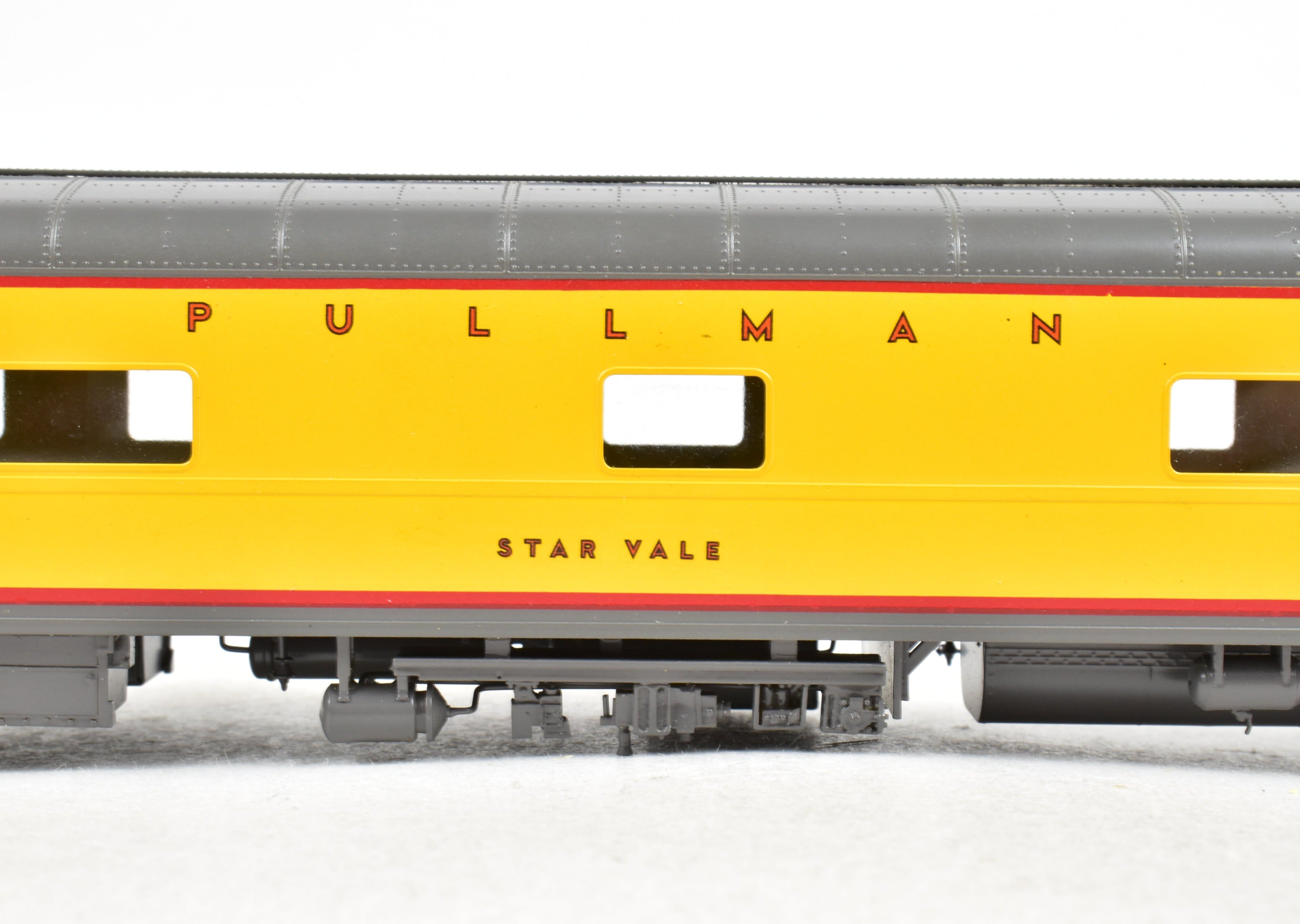 High - Quality HO Scale Brass Union Pacific Star Vale 11 - Bedroom Star Series Sleeper Model by Wasatch Model Co., Professionally Painted