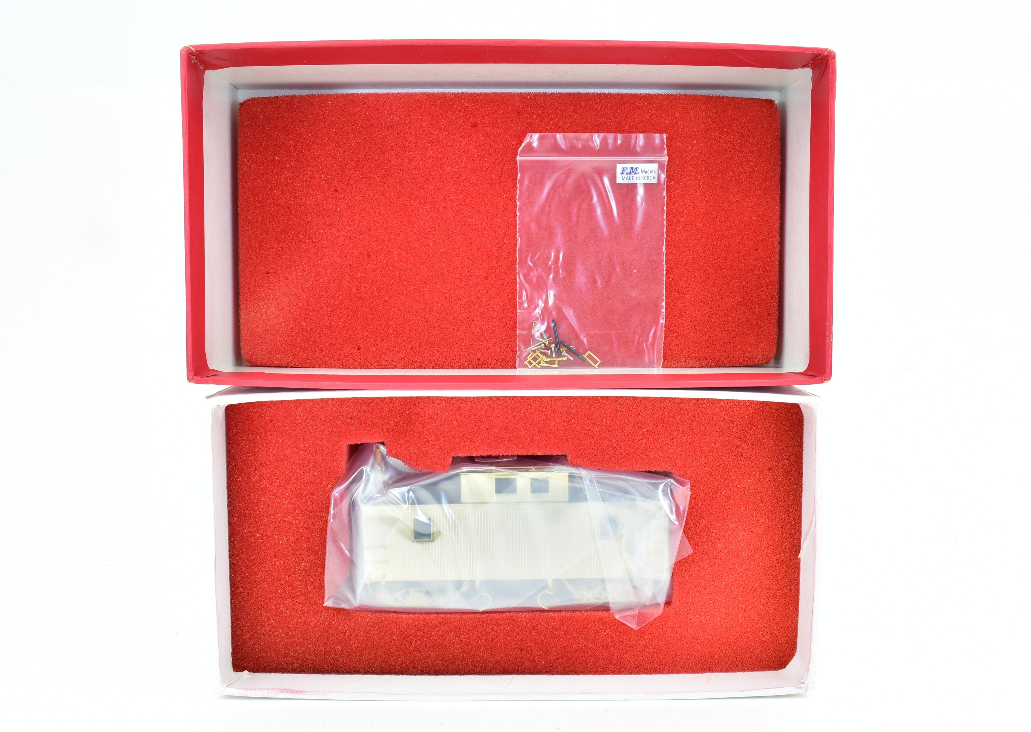HO Scale Brass Model Train - Van Hobbies CPR Canadian Pacific Railway 30 - foot Wooden Flanger Caboose for Model Railroading Enthusiasts