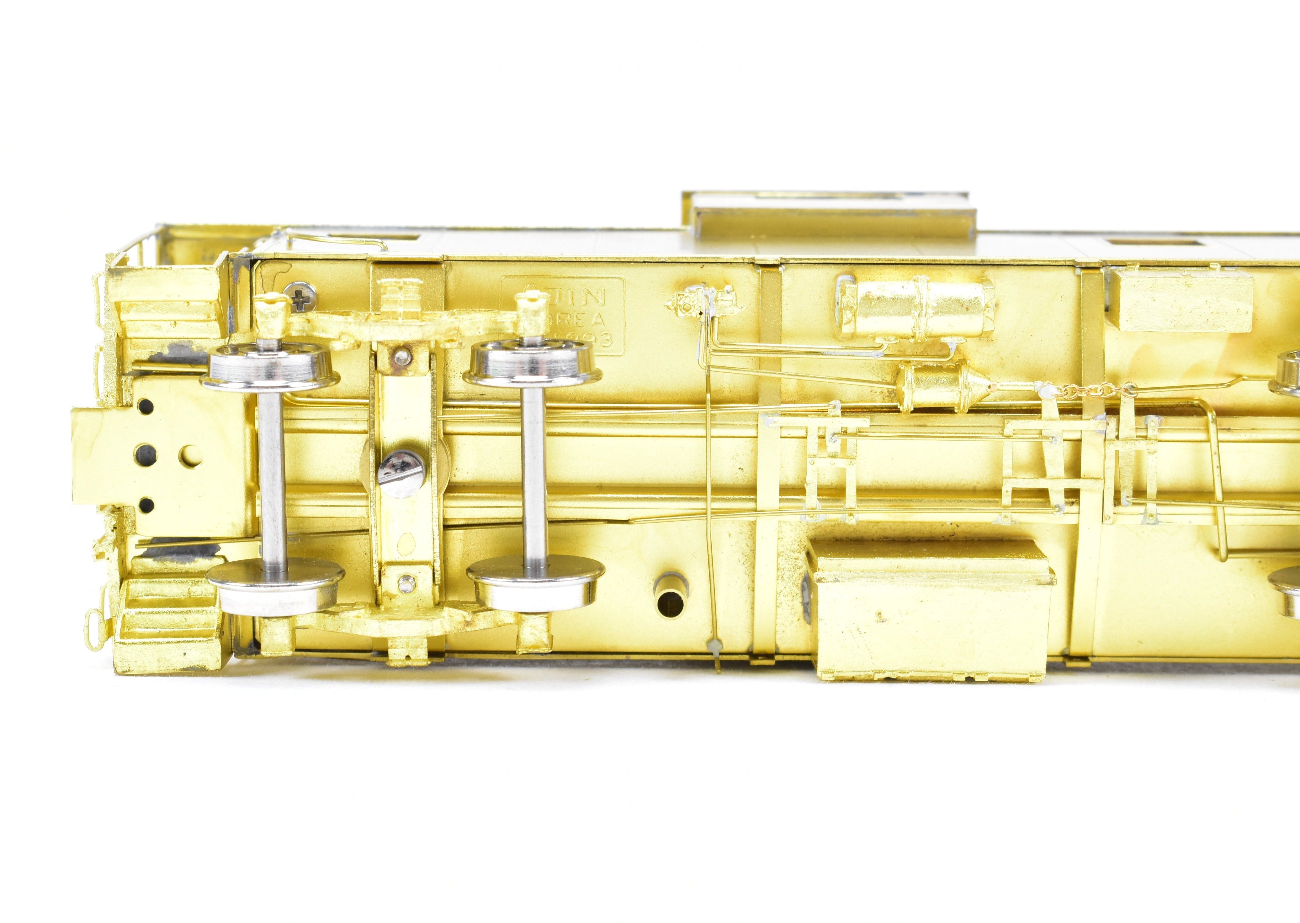 HO Scale Brass Model Railroad Caboose - OMI (Overland Models, Inc.) D&H (Delaware & Hudson) International Wide - Vision Caboose