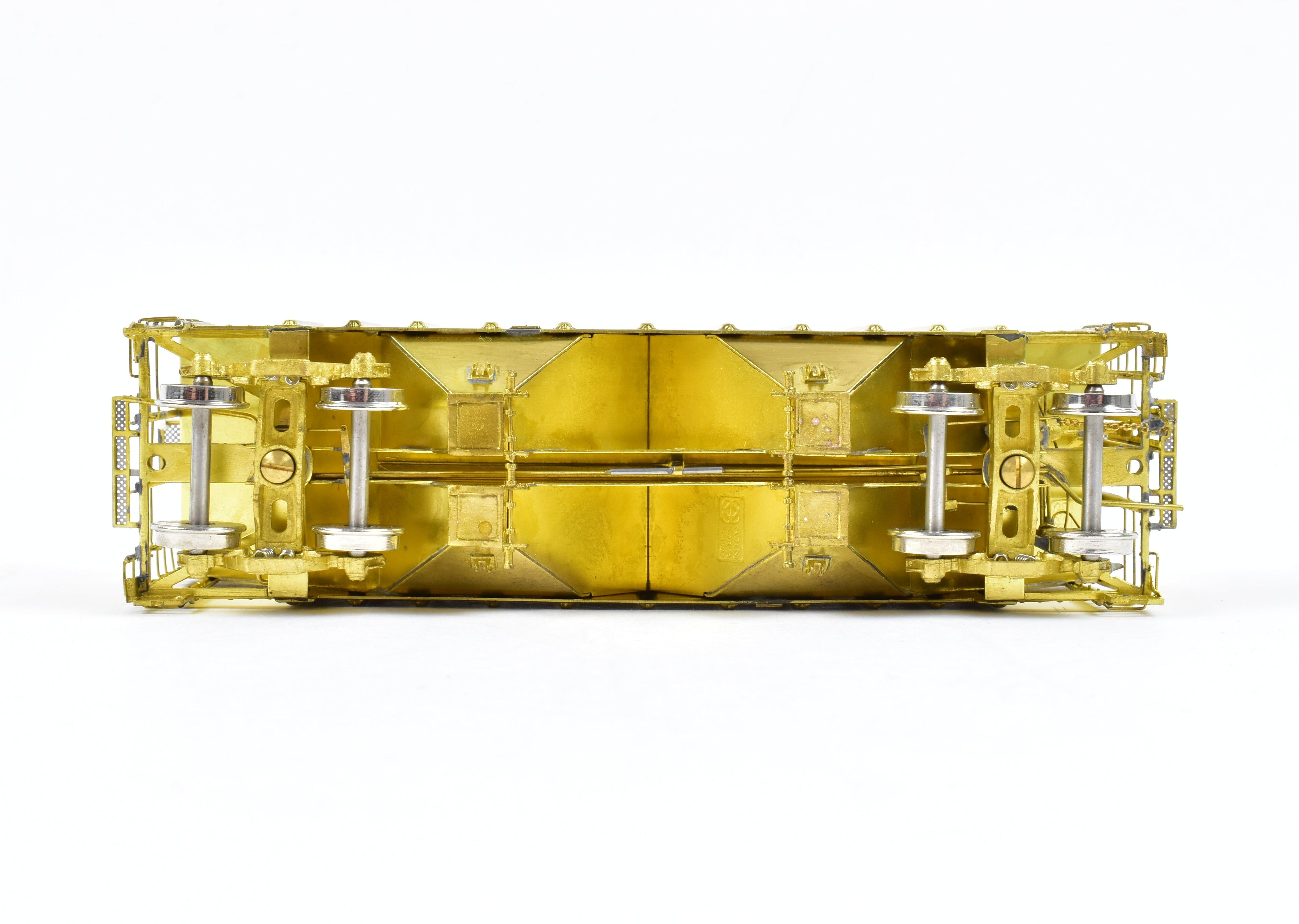 HO Scale Brass OMI (Overland Models, Inc.) ATSF - Santa Fe PS 2 - Bay Covered Hopper Model Train Car