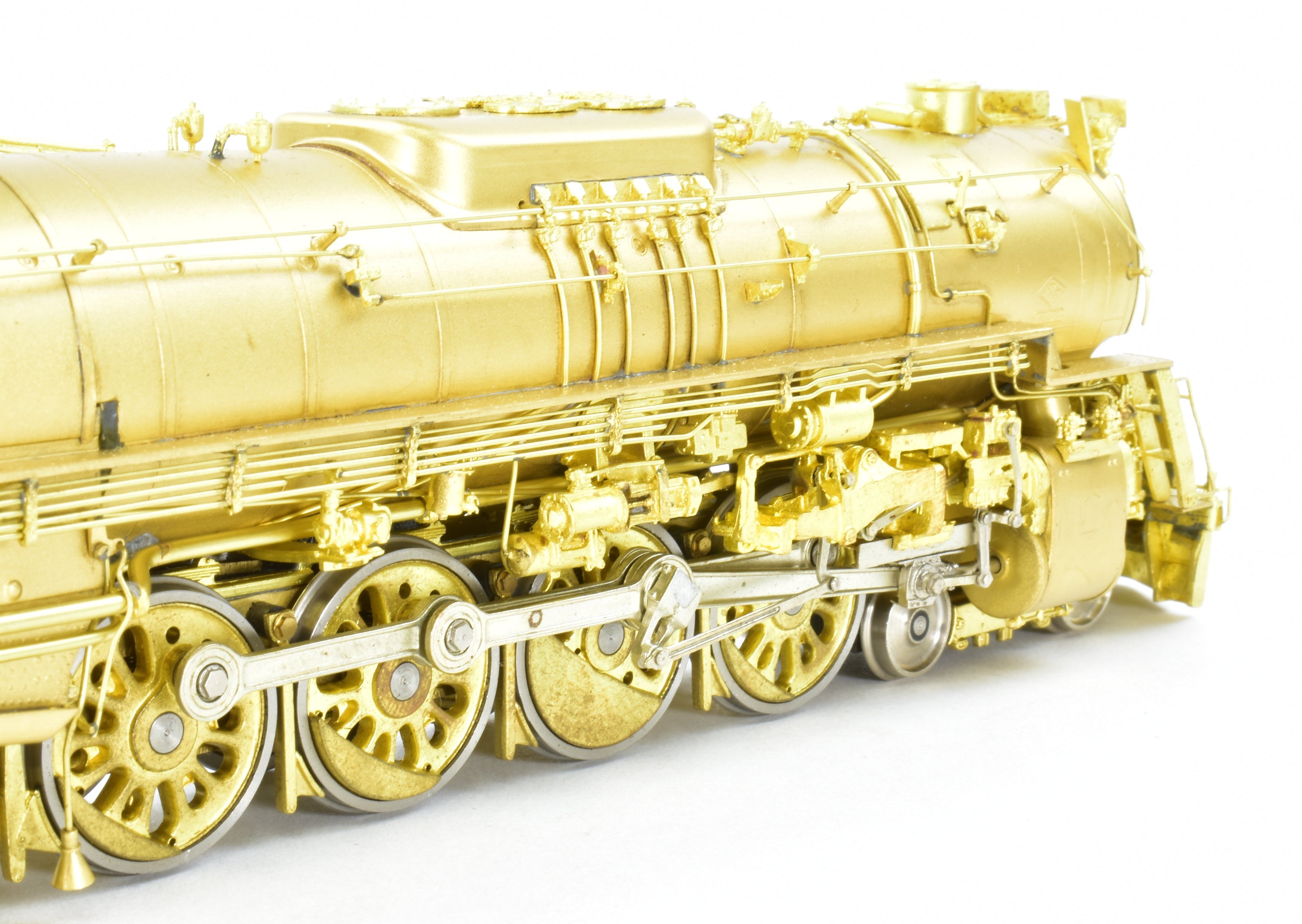 HO Scale Brass Key Imports Chesapeake & Ohio J - 3a 610 Class 4 - 8 - 4 Steam Locomotive Model in Greenbrier Color