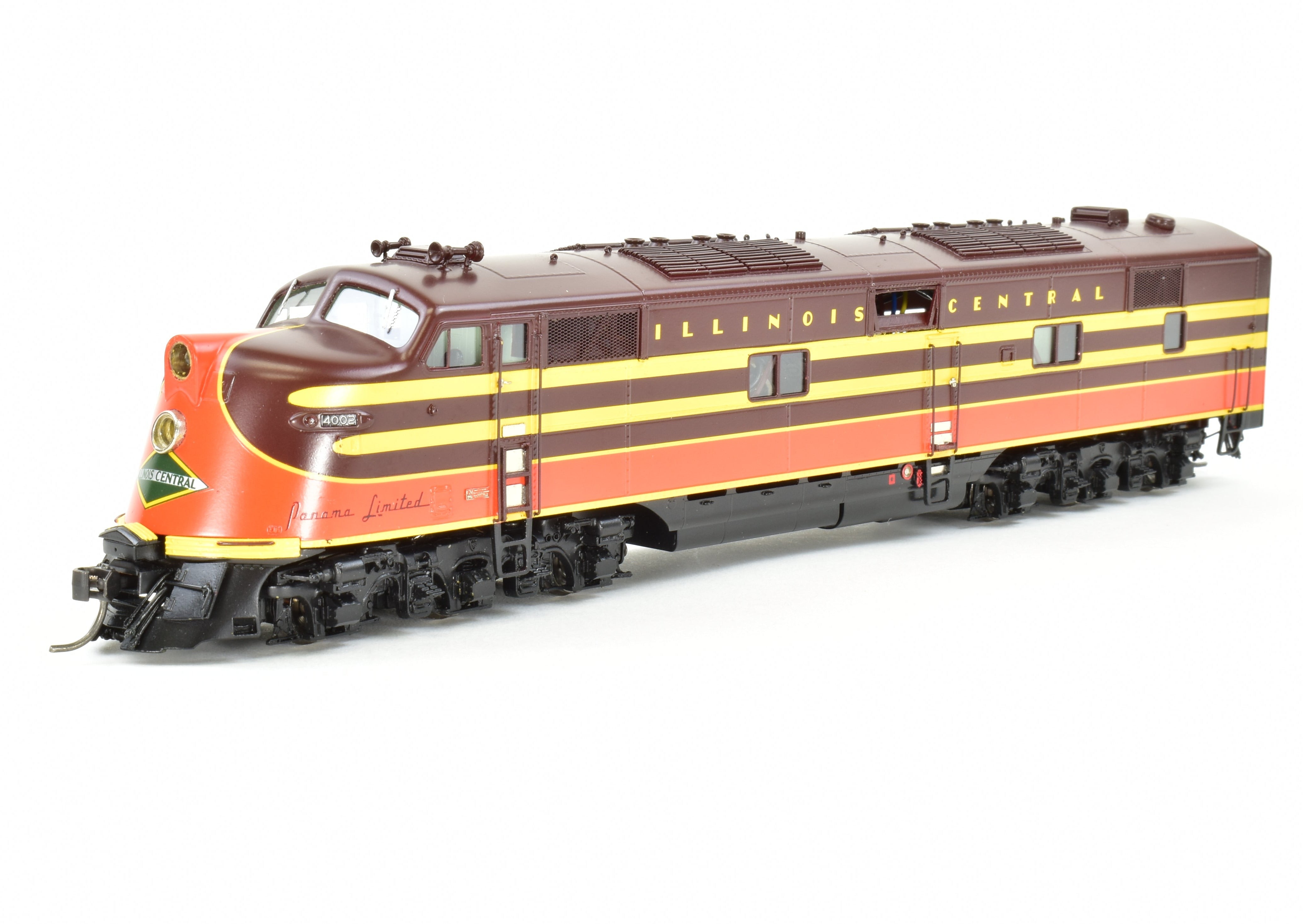 HO Scale Brass Model Train Set - Railway Classics Illinois Central 1942 Panama Limited 10-Car Set with EMD E6 AA Set F/P, Featuring ESU DCC & Sound System