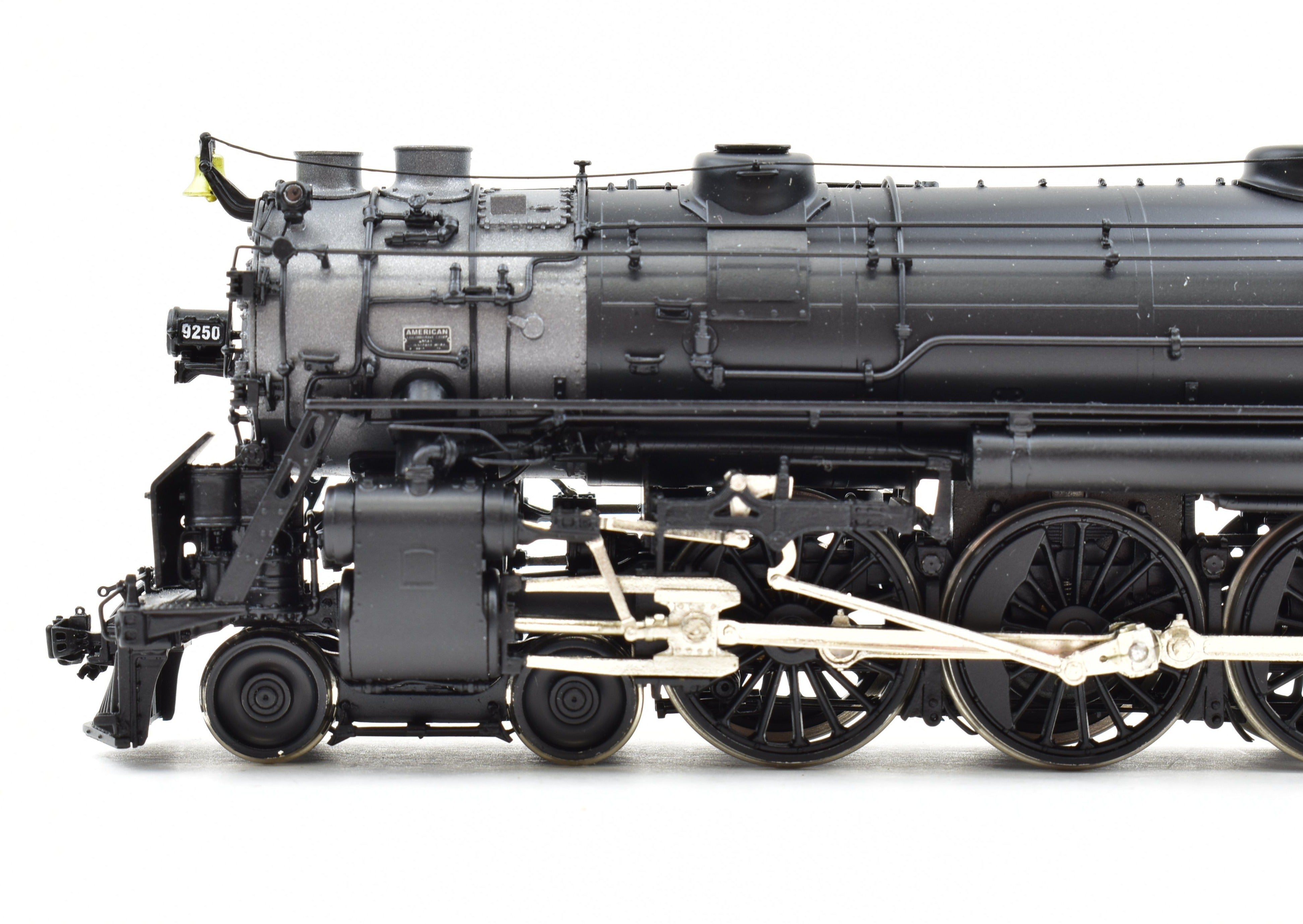 High - Quality HO Scale Brass Conventional Key Imports P&LE - Pittsburgh & Lake Erie K - 6b 4 - 6 - 2 Pacific Steam Locomotive FP #9250 Model