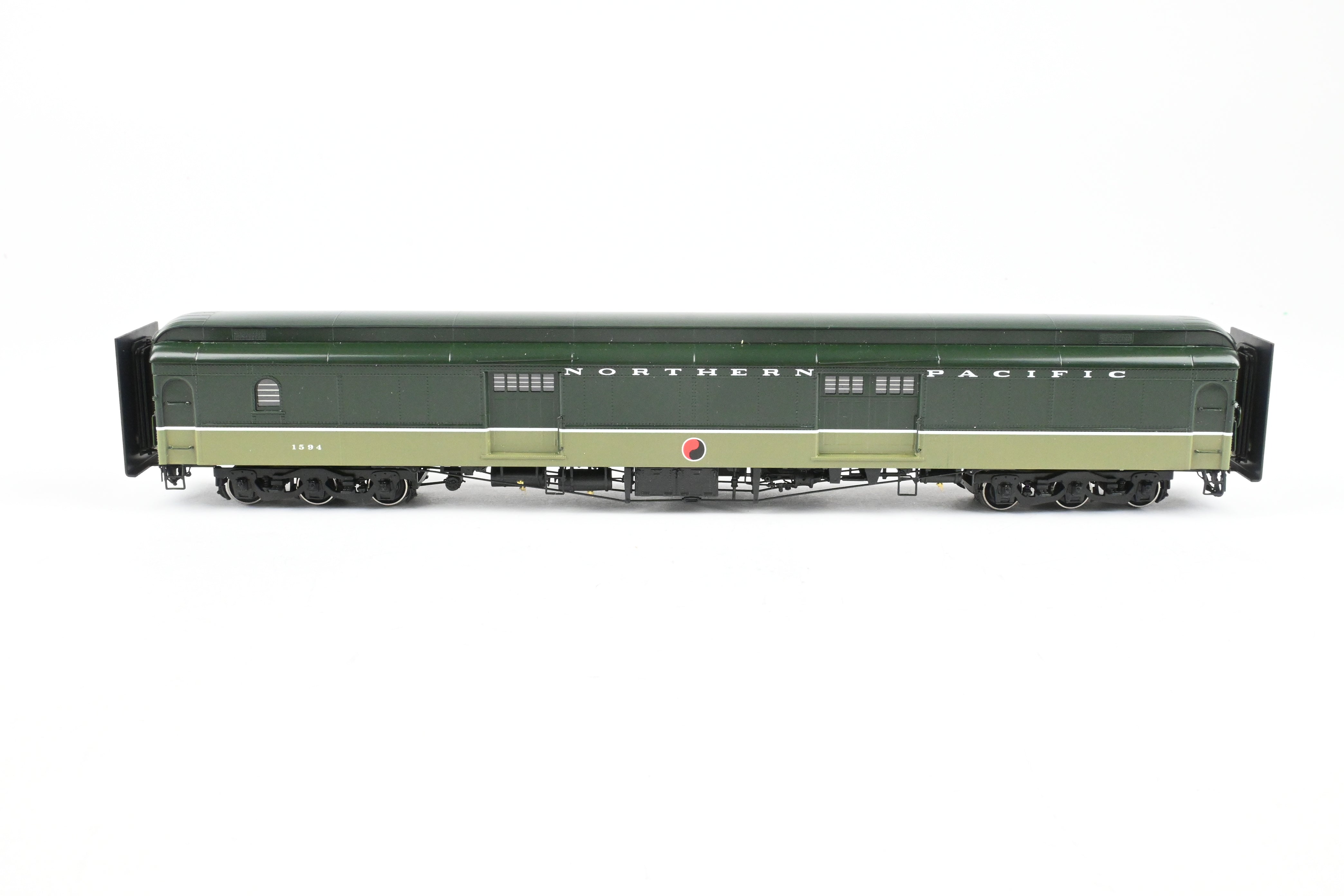 HO Brass W&R Enterprises Northern Pacific Truss Rod Baggage Car No. 1594 Factory Painted