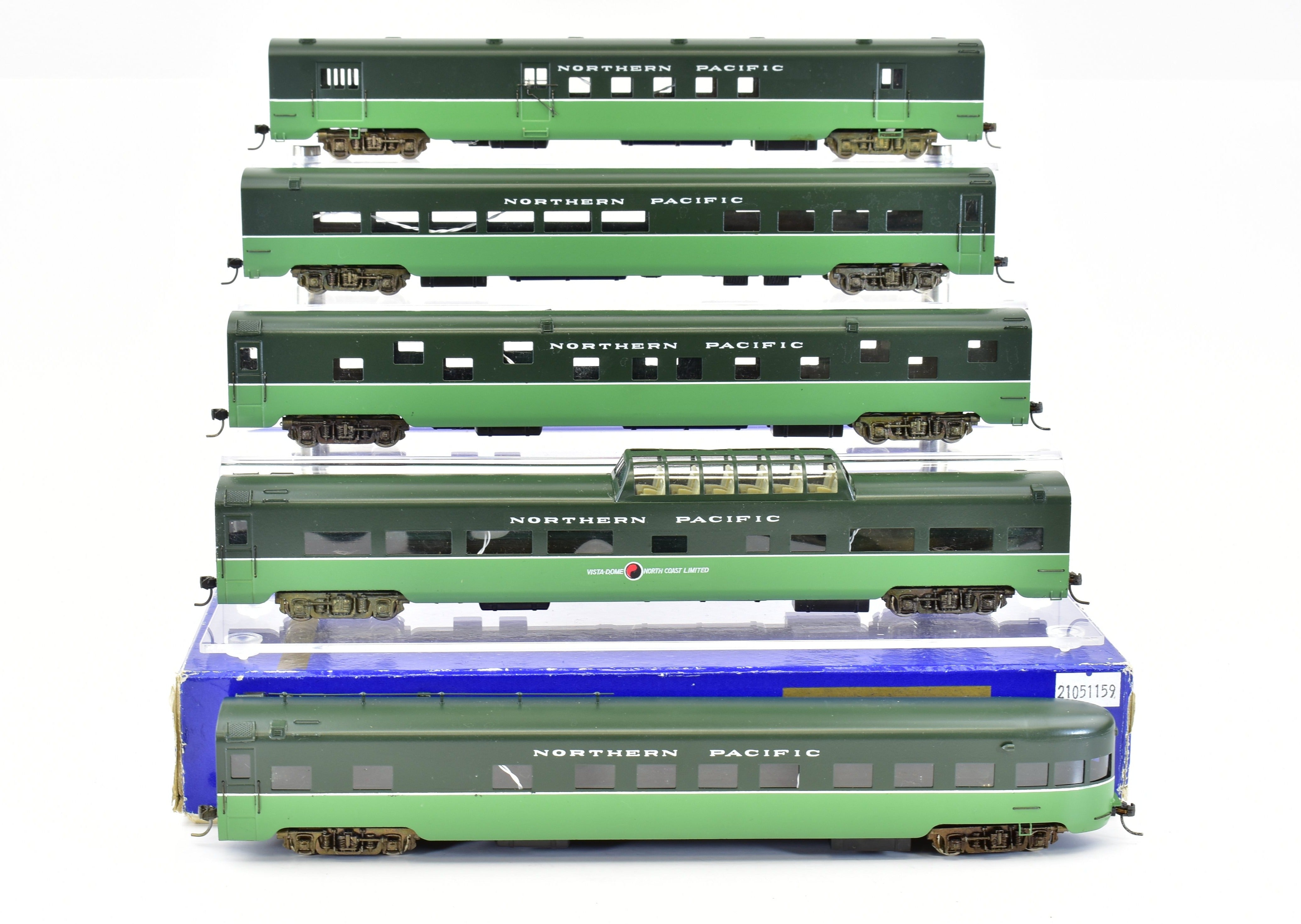 HO Scale Brass Balboa Northern Pacific 5-Car Factory-Painted Passenger Set