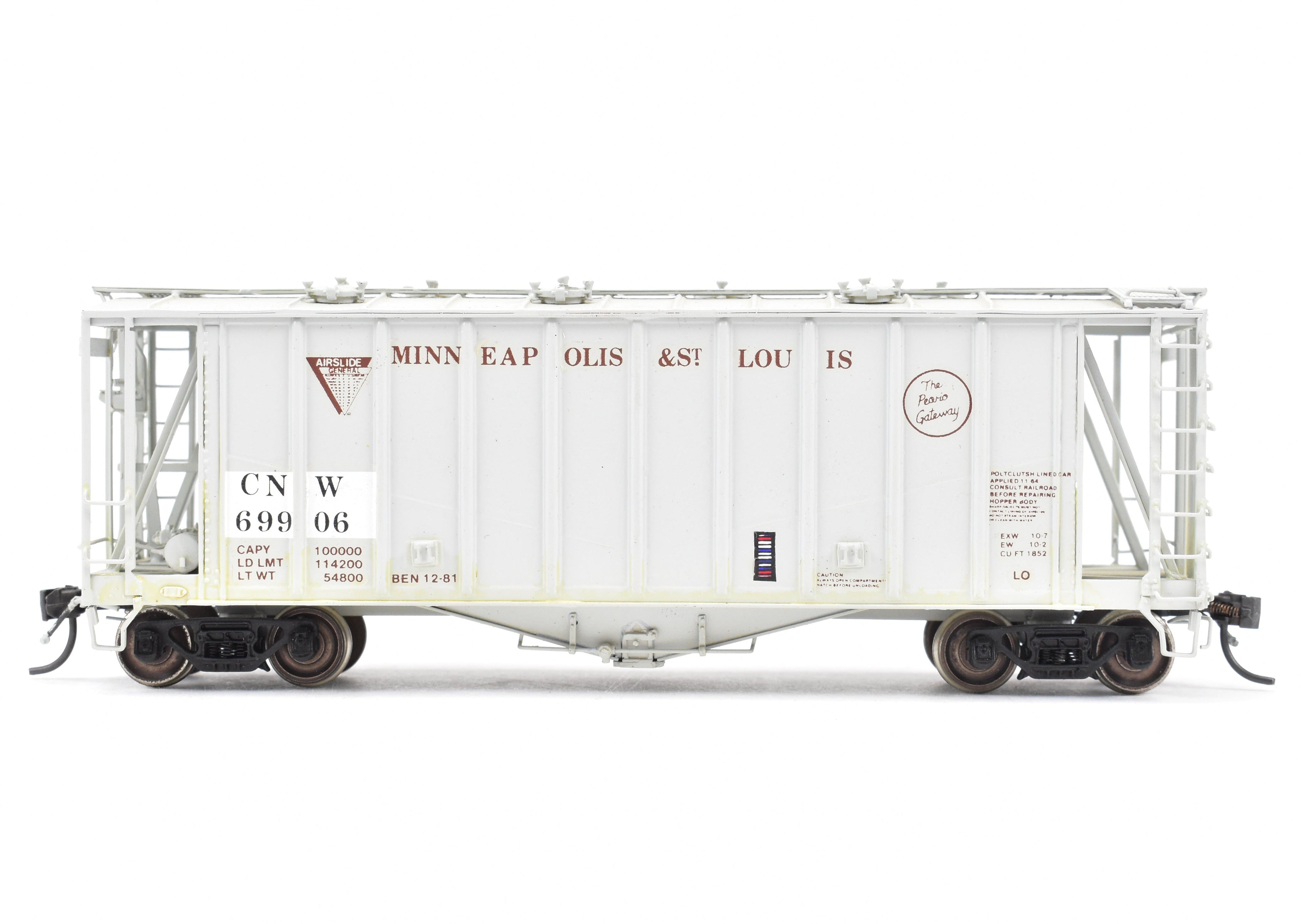 HO Brass OMI Airslide Covered Hopper - M&StL with C&NW Patch CP 69906