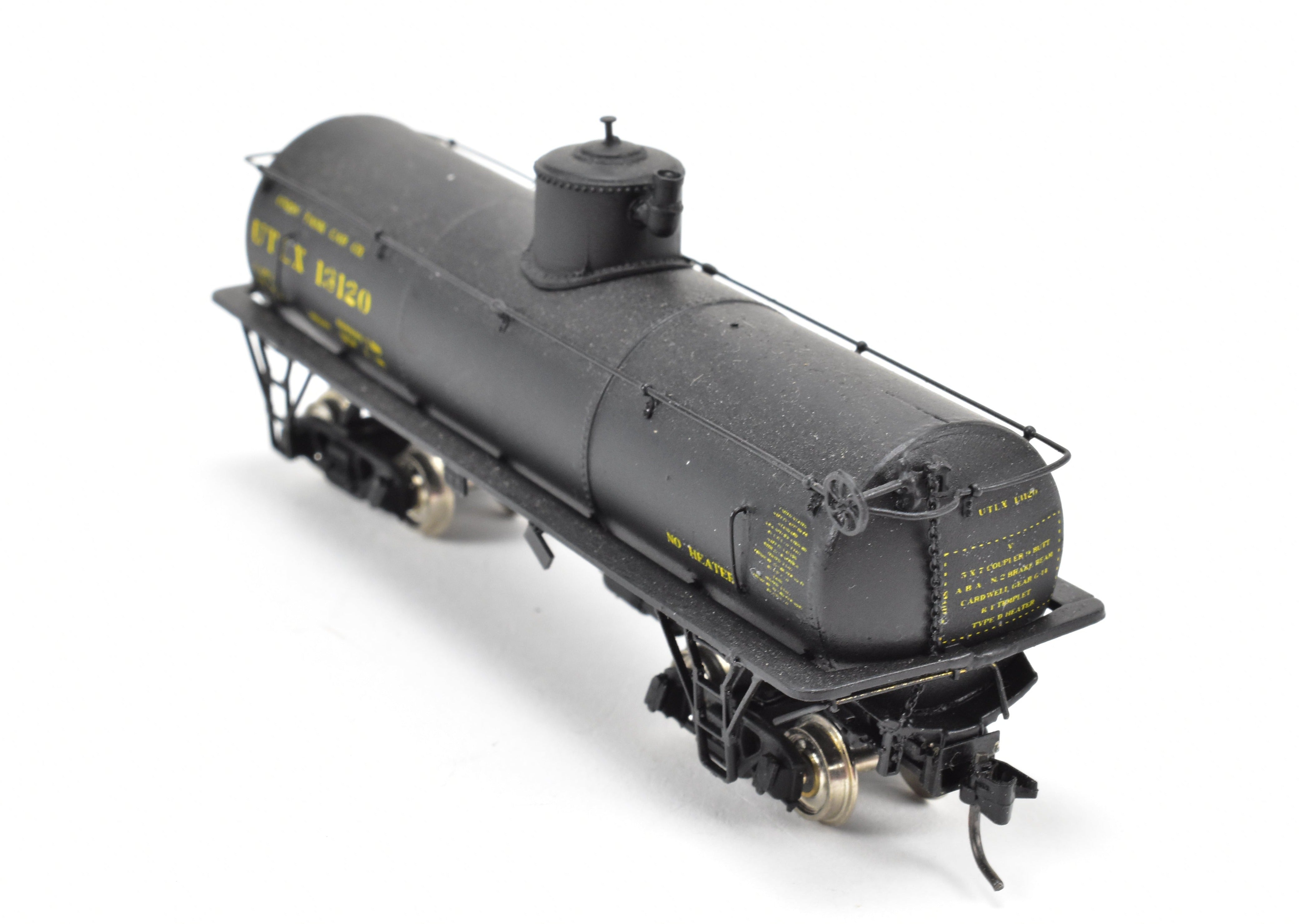 HOn3 UTLX Frameless Plastic Tank Car by Precision Scale Co., Assembled & Custom Painted