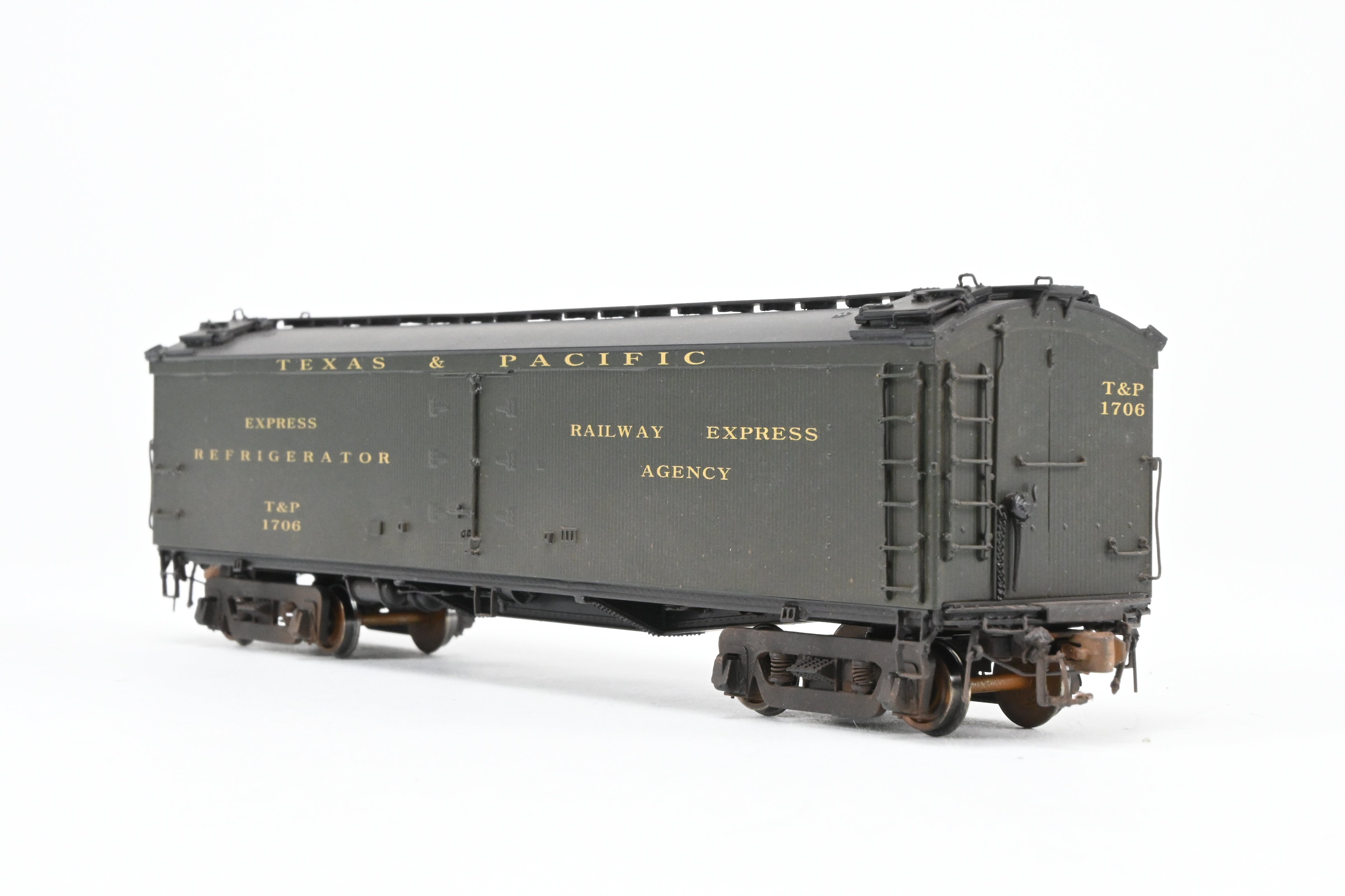 HO Scale Brass Precision Scale Co. Texas & Pacific 53' 6 Reefer with Miner Brake System