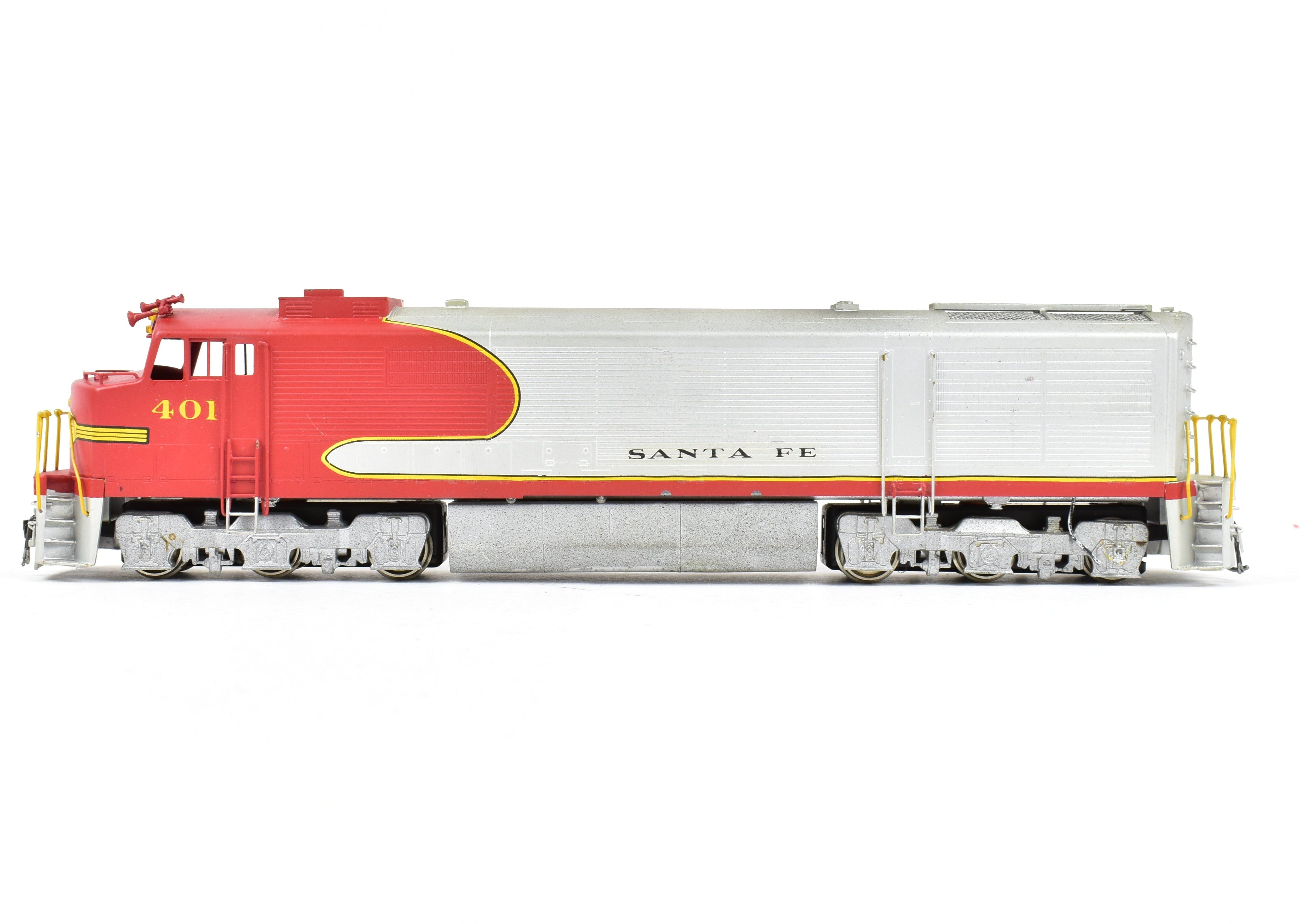 HO Scale Brass Hallmark Models ATSF - Santa Fe GE U30CG Cowl Passenger Diesel Locomotive with Custom Painting and Detailing