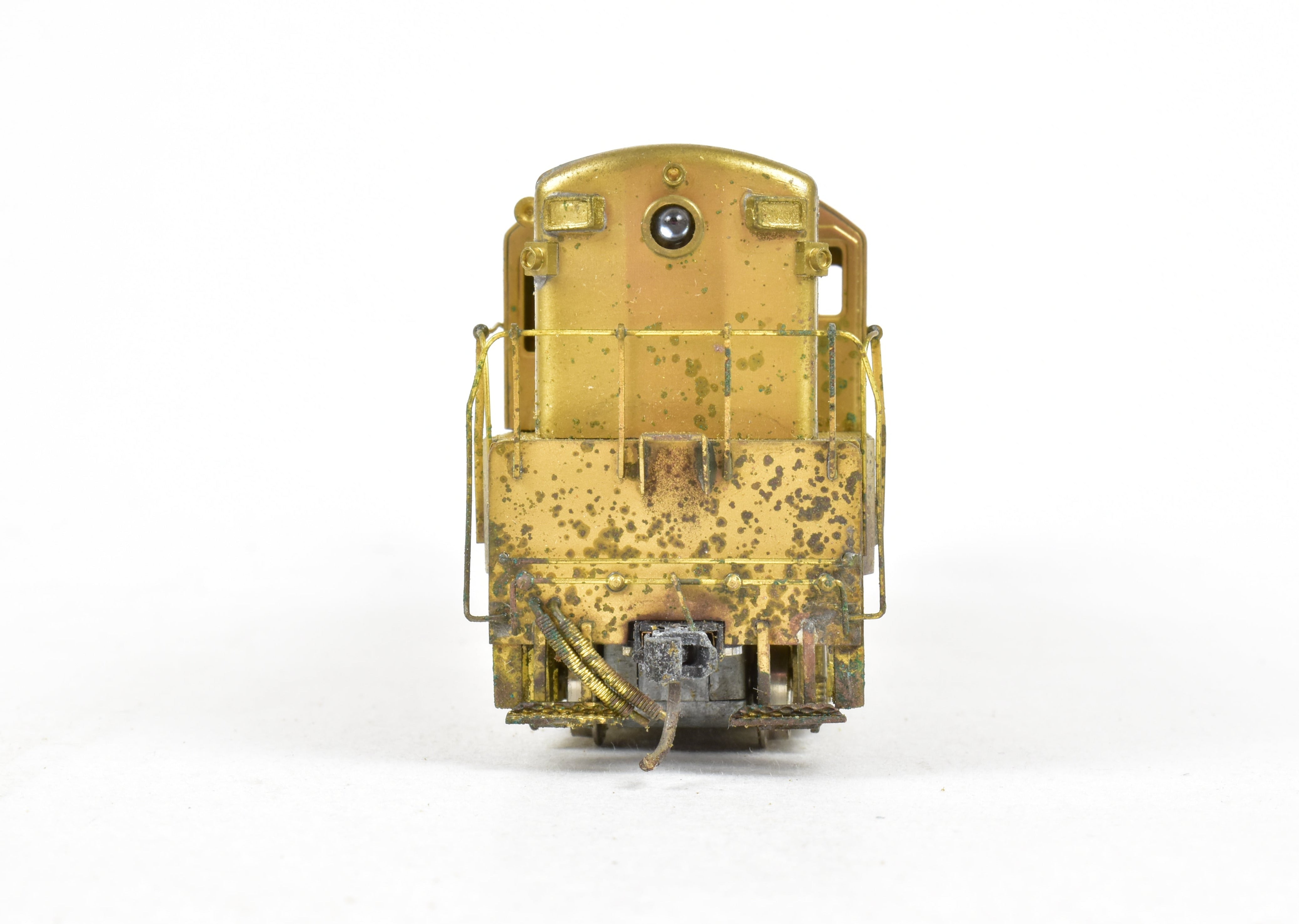 1969 HO Brass Red Ball Fairbanks Morse FM H - 24 - 66 Trainmaster Model