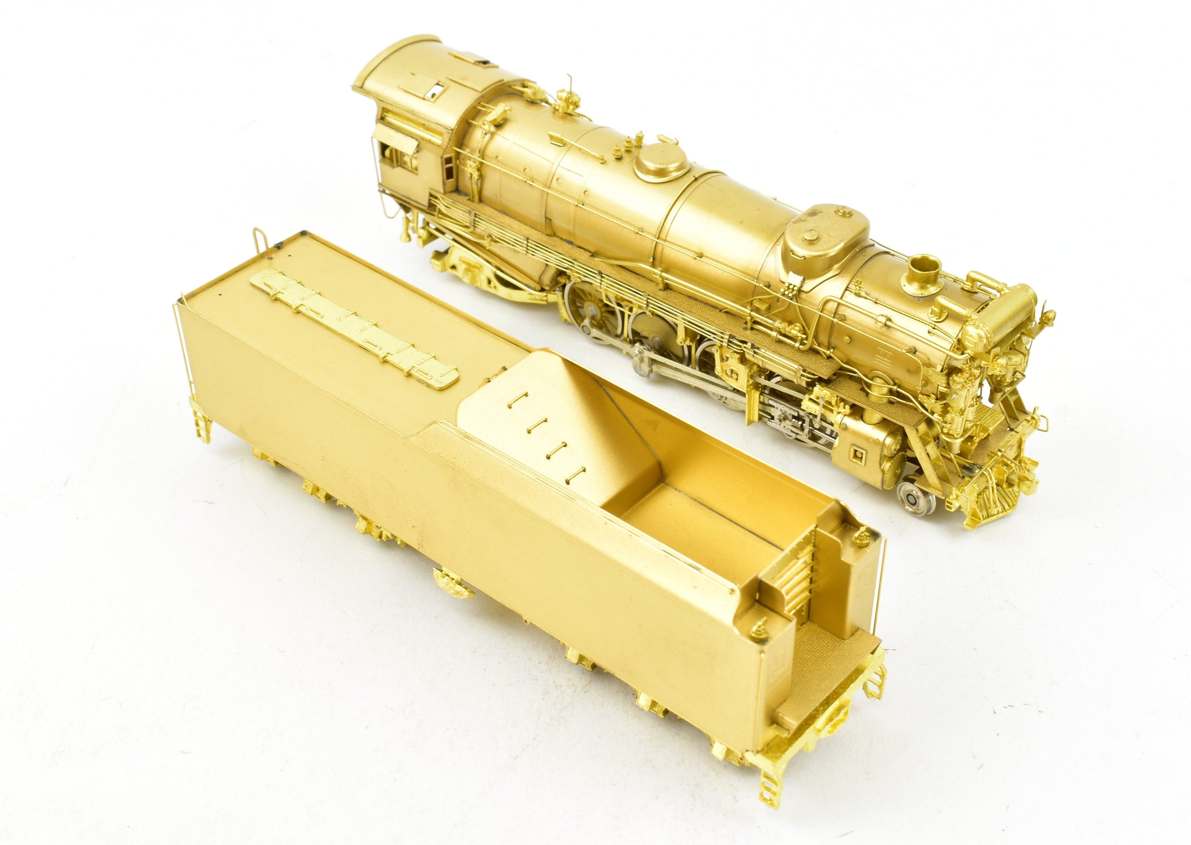 HO Scale Brass Model Train - Key Imports C&O Chesapeake & Ohio K3a Class 2-8-2 Mikado Locomotive with Elesco Feed Water Heater and 21RA Tender