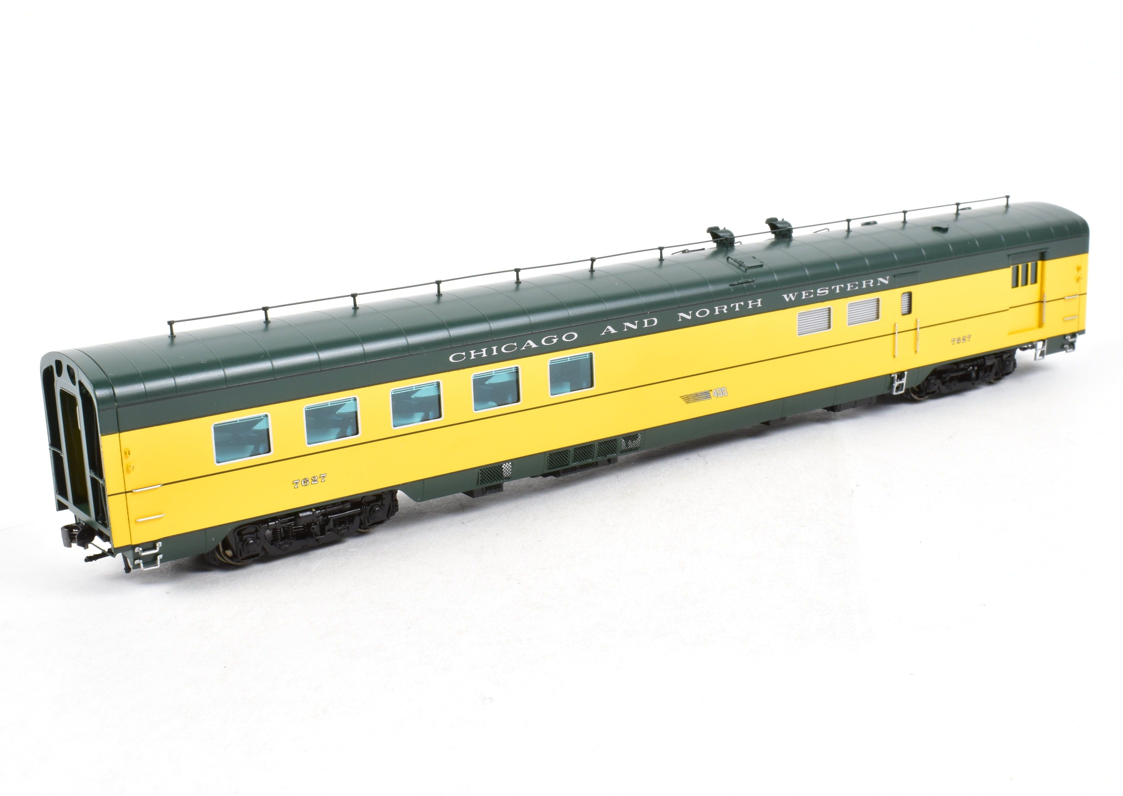 HO Scale Brass Railway Classics Model - Chicago and North Western 400 Baggage Cafe Lounge Car FP, Featuring Road Number 7627