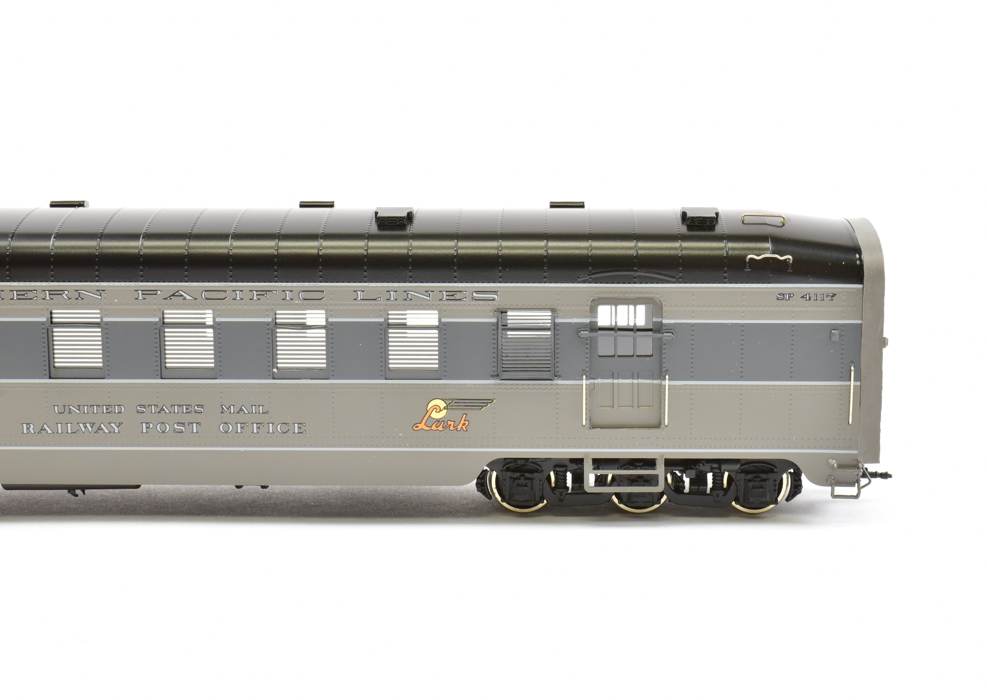 HO Scale Brass Model Train Set - Challenger Imports SP Southern Pacific 1941 Lark 9 - Car Collection Featuring Various Car Types