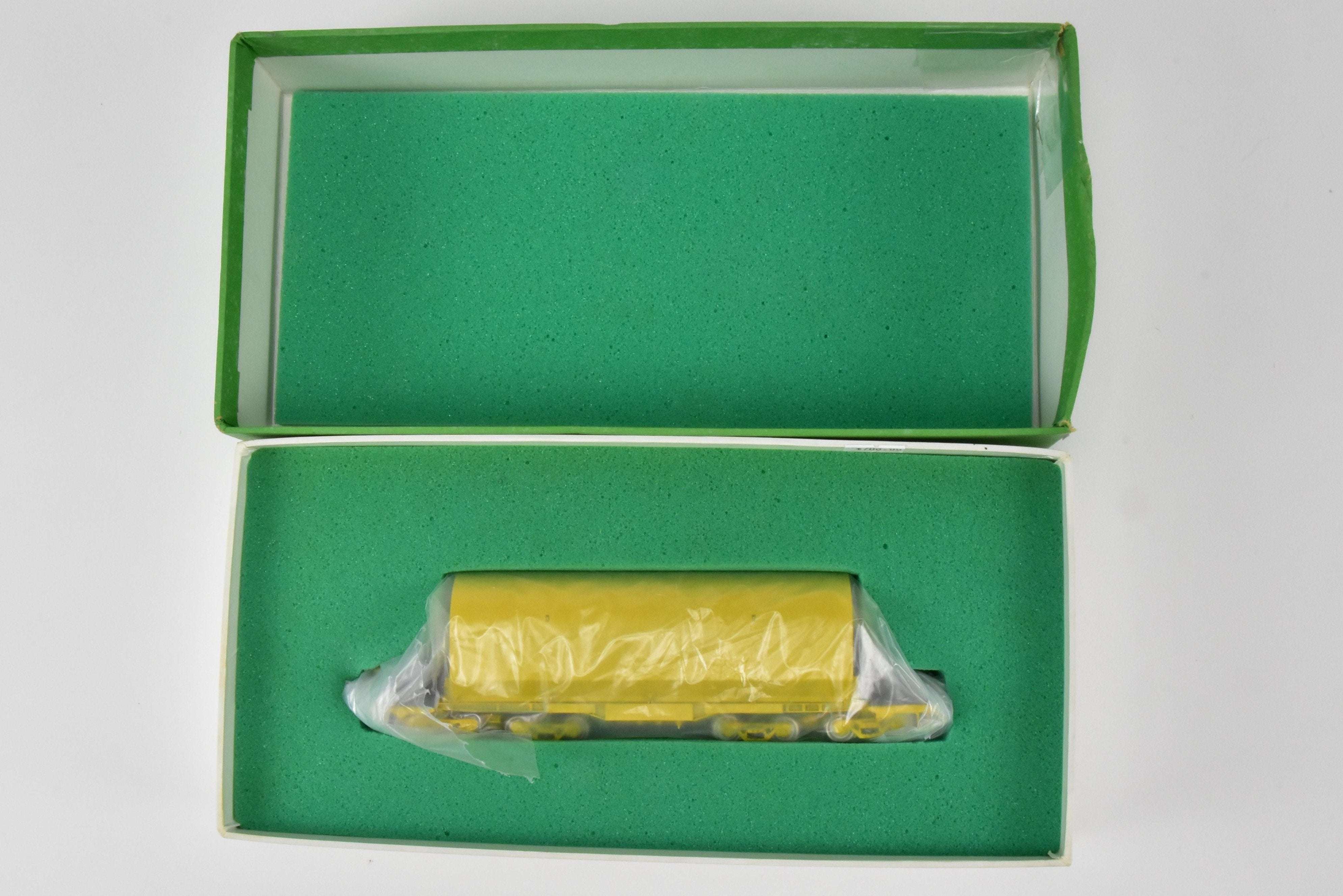 HO Brass OMI UP NASA Shuttle Solid Rocket Motor Unlettered Rail Car Model