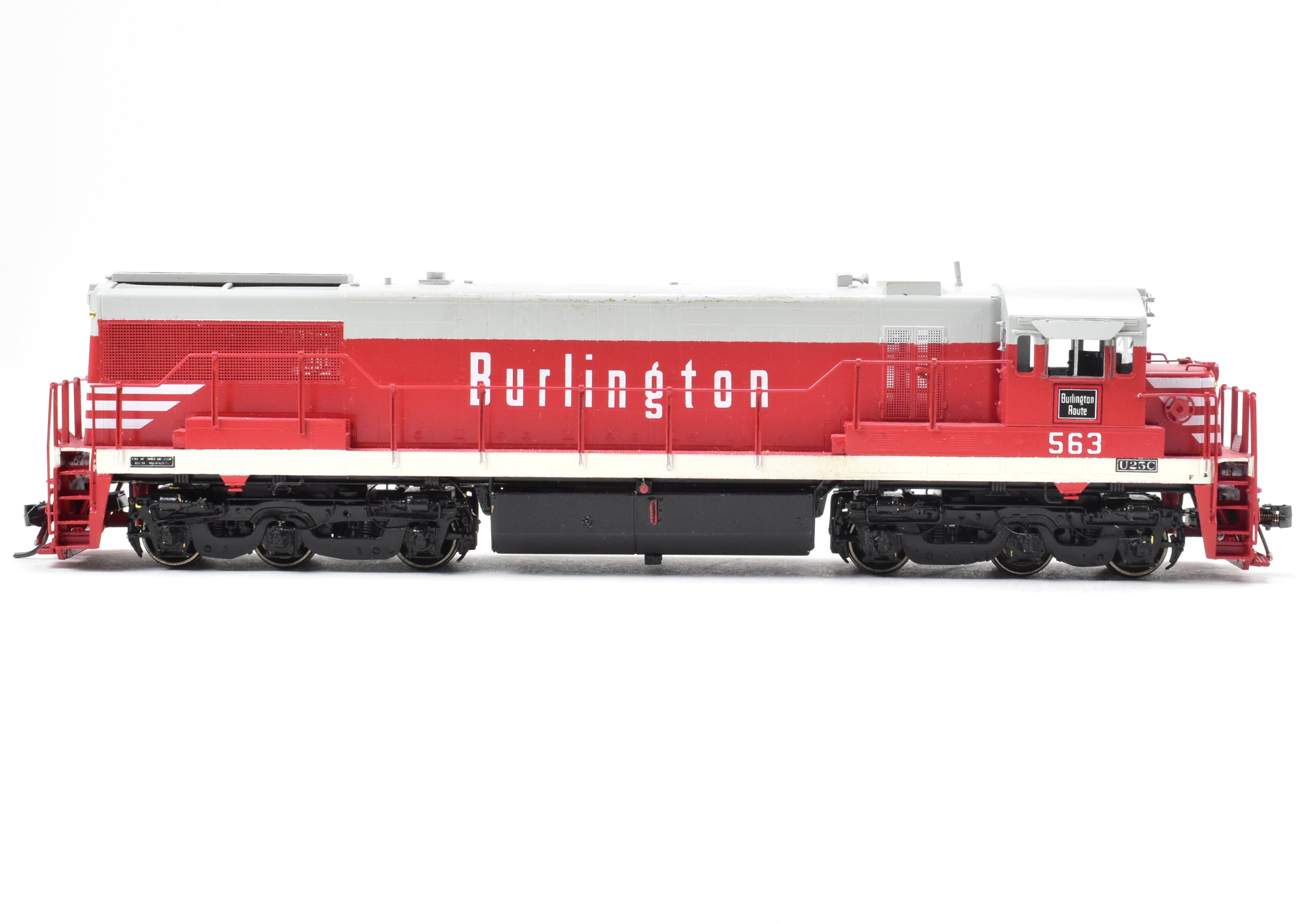 HO Brass OMI CB&Q Burlington Route GE U-28C (U-25C Carbody) Pro-Paint #563