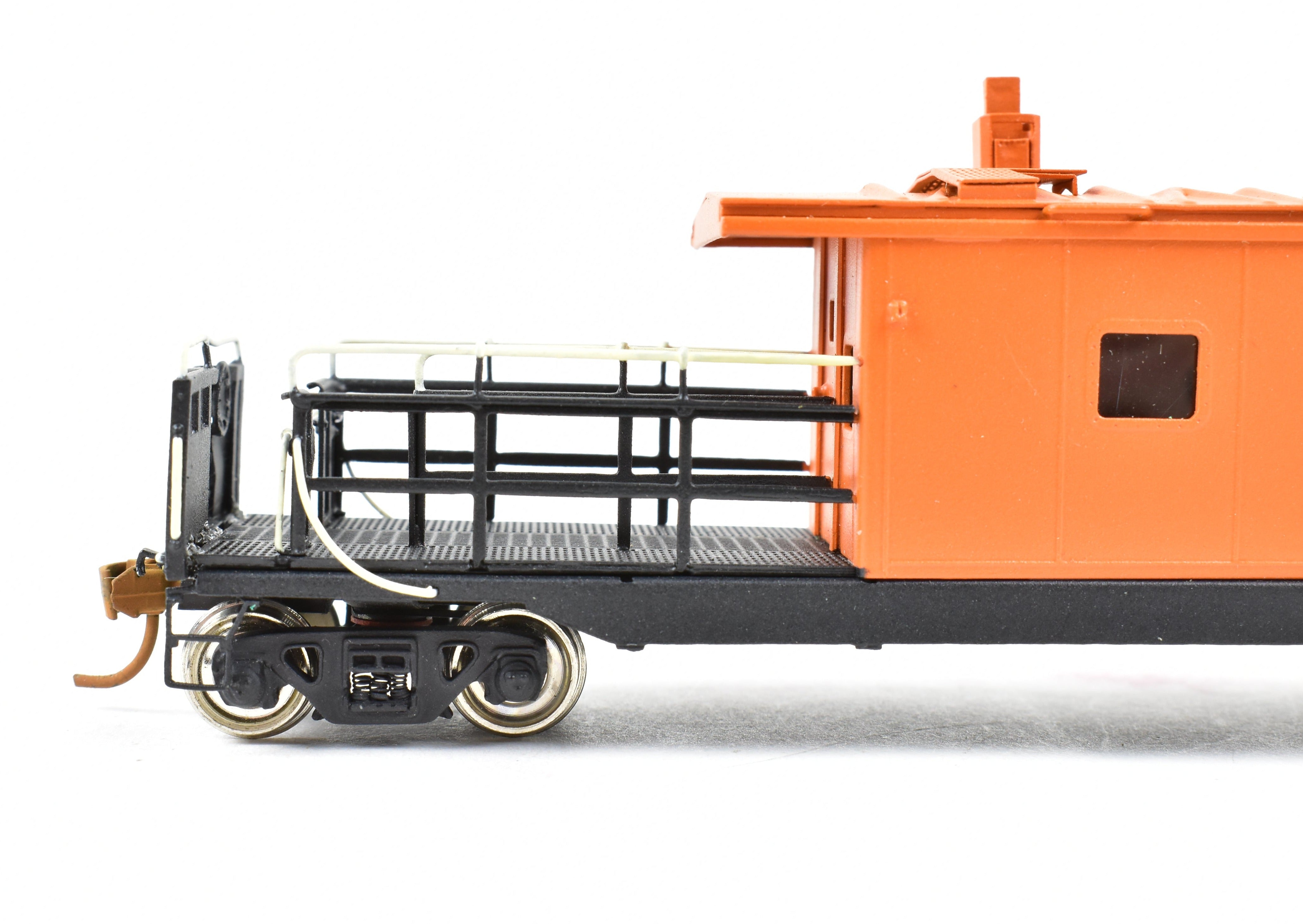 HO Scale Brass OMI - Overland Models, Inc. Milwaukee Road Bay Window Long Caboose Professionally Painted Model Train Car