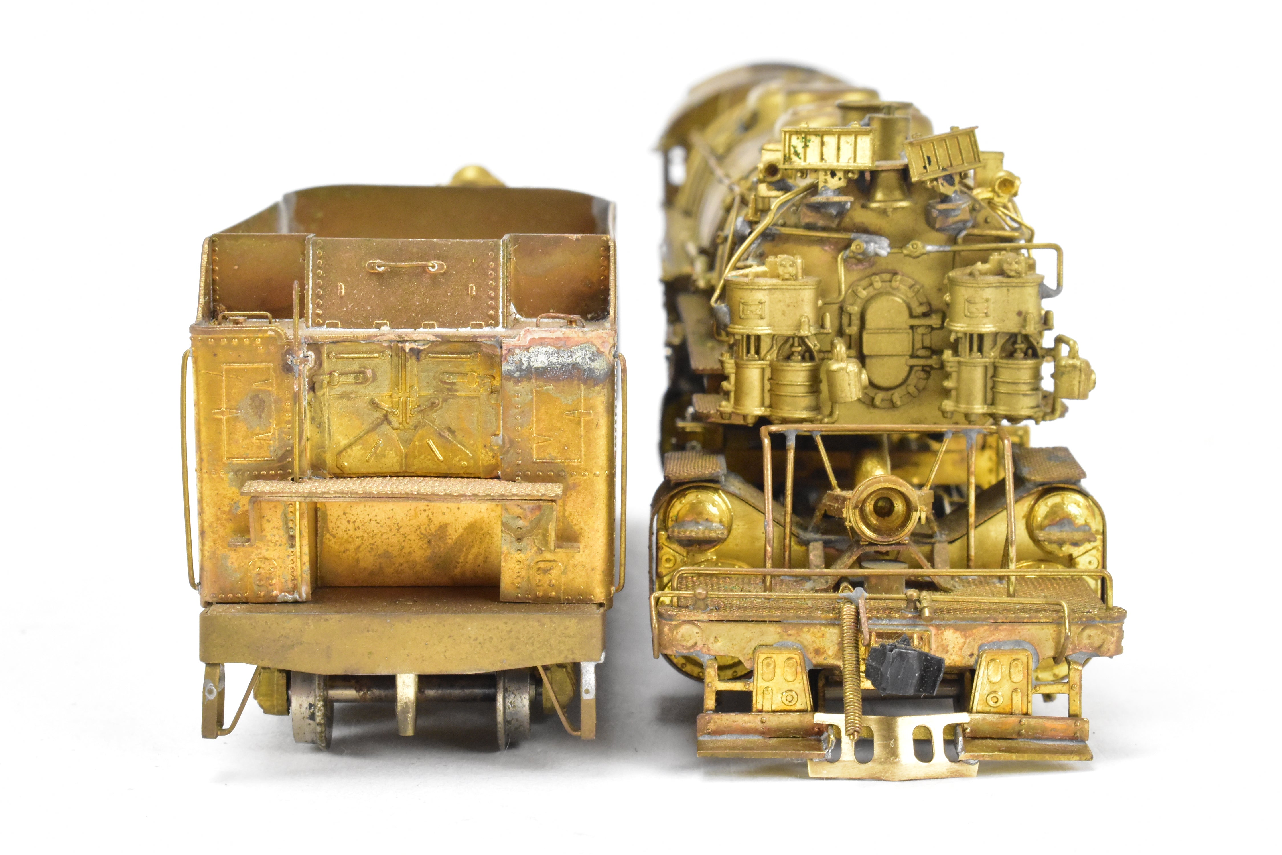 High - Quality HO Scale Brass Pacific Fast Mail (PFM) Model of United C&O - Chesapeake & Ohio H - 6 2 - 6 - 6 - 2 Steam Locomotive
