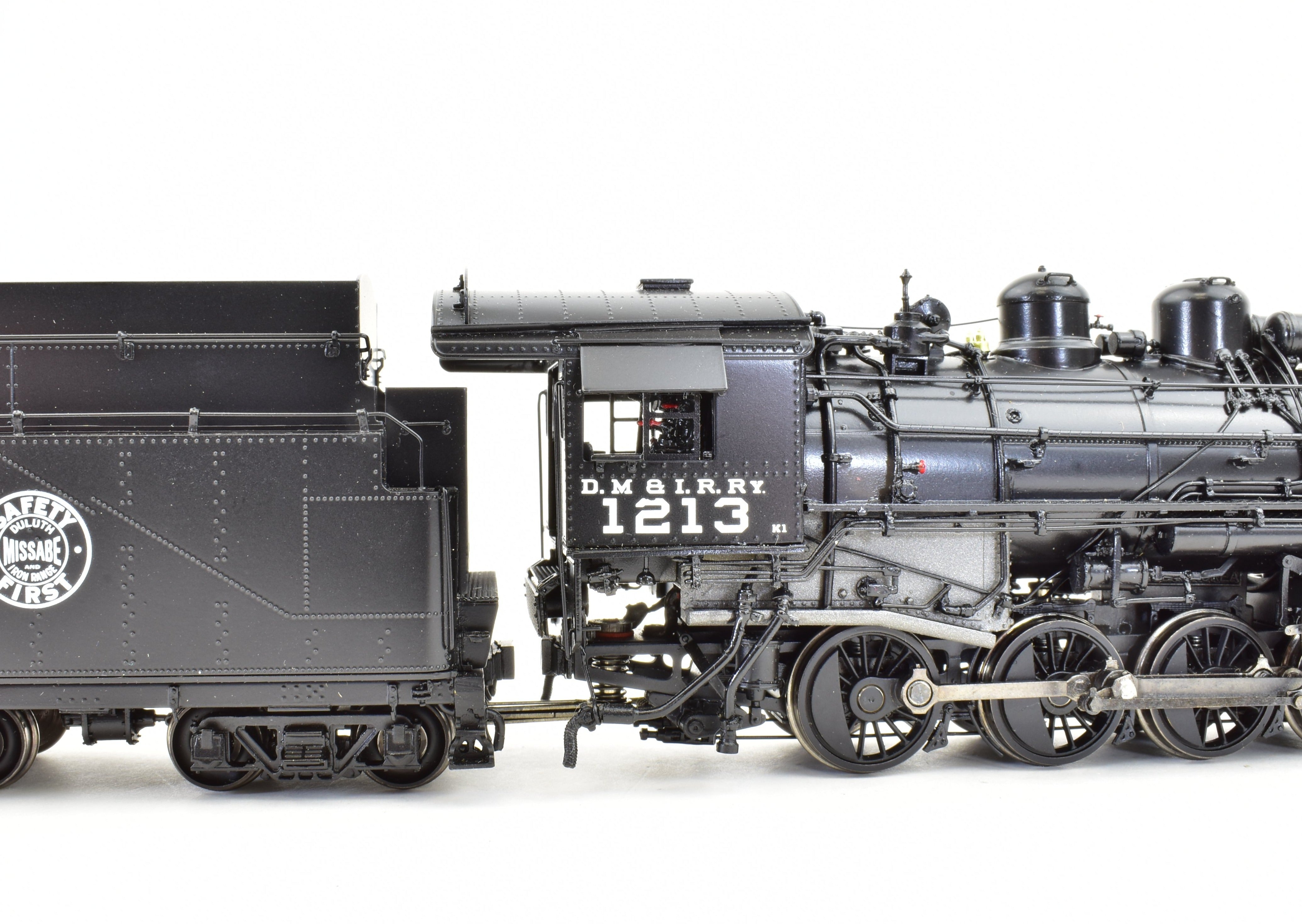 High - Quality HO Scale Brass Precision Scale Co. DM&IR 2 - 8 - 0 Late Version Factory - Painted Model Train #1213 by Precision Scale Co.