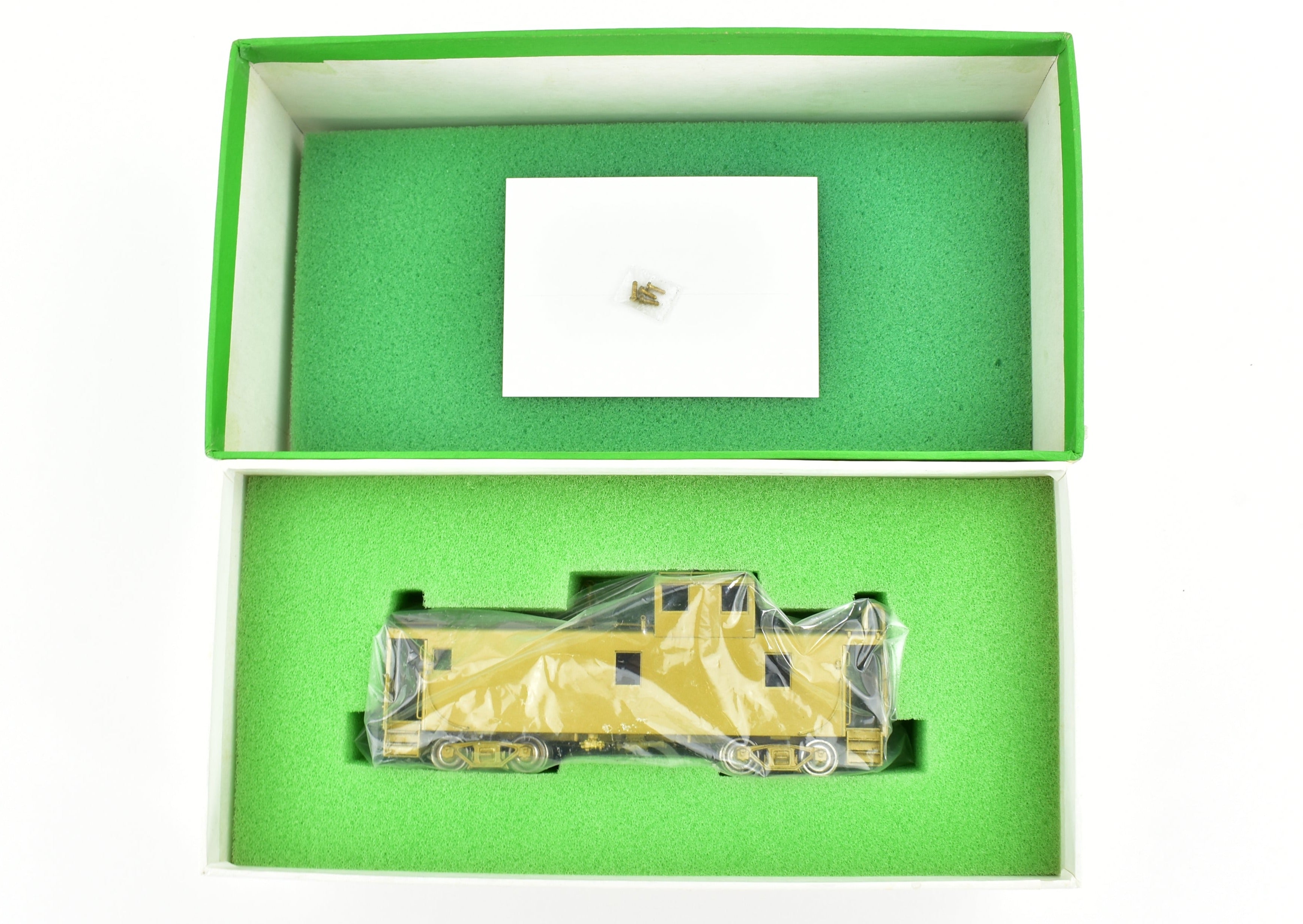 HO Scale Brass OMI - Overland Models, Inc. Northern Pacific Steel Tall Cupola Caboose Model Train