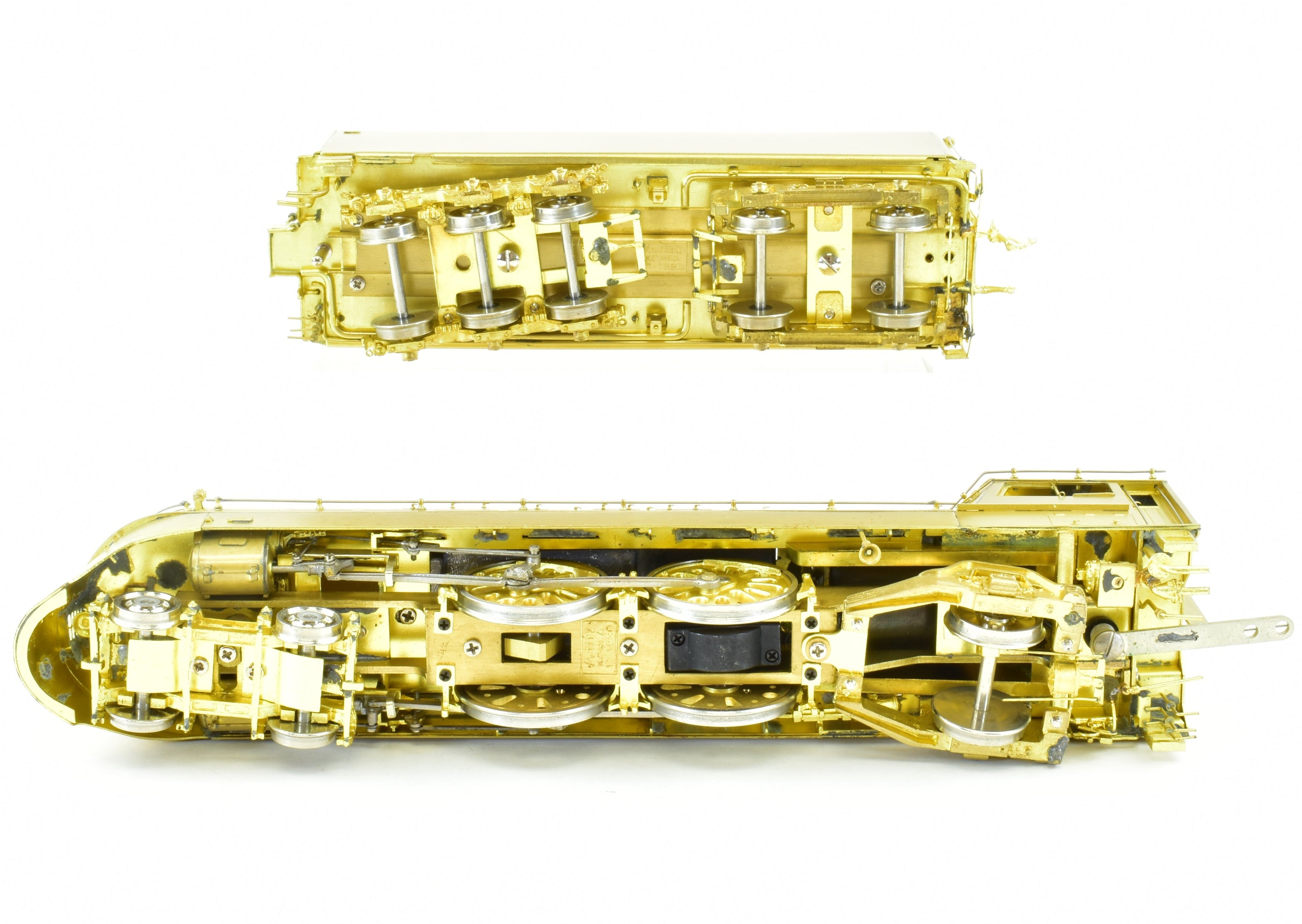 HO Scale Brass Model Train by Overland Models, Inc. - Streamlined Atlantic 4-4-2 Locomotive of Milwaukee Road (MILW) with Modernized 'Hiawatha' Design