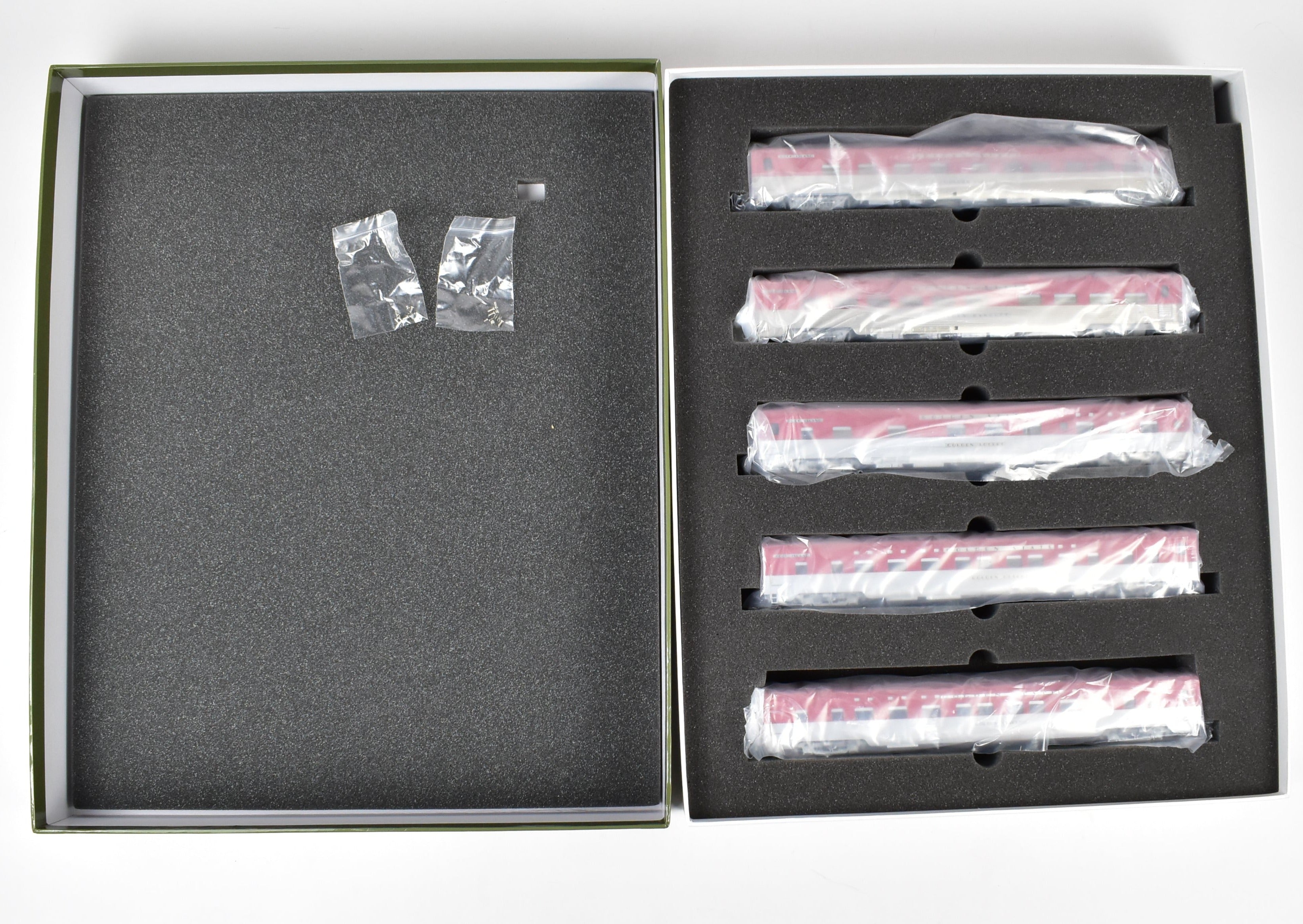 HO Brass 10-Car Passenger Set by Challenger Imports, Factory Painted