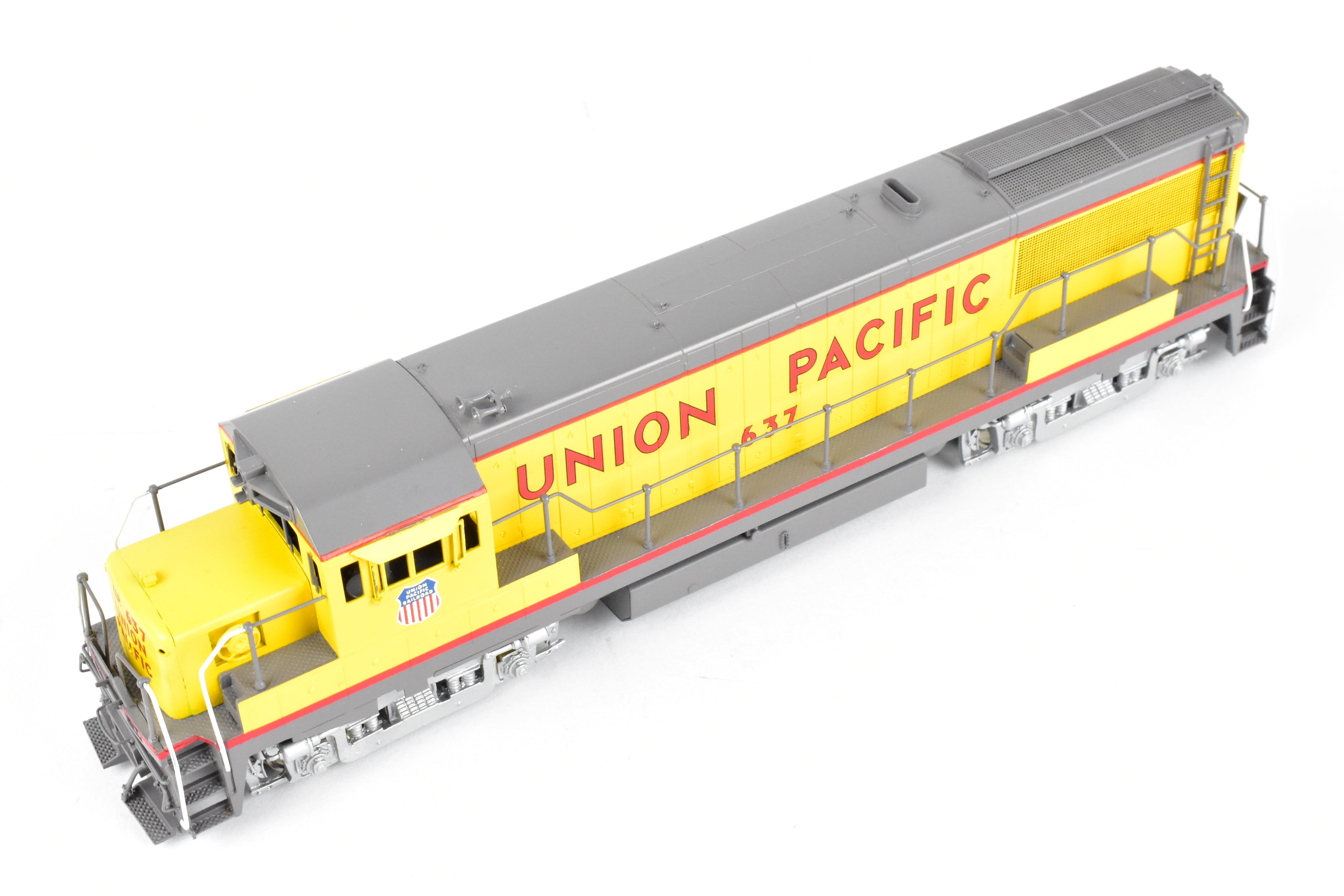 HO Scale Brass Model Train - Union Pacific GE U25B 2500 HP Low Hood (Intermediate) - Oriental Limited Edition, FP No. 637
