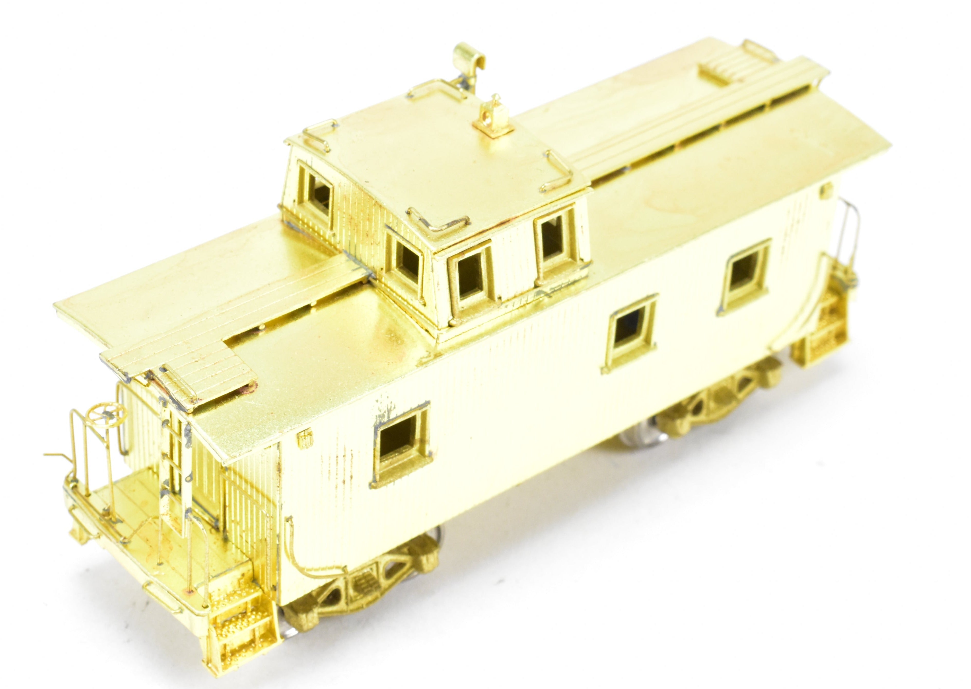 HO Scale Brass Construction Alco Models New York Central (NYC) 24-Foot Offset Cupola Wood Caboose Model