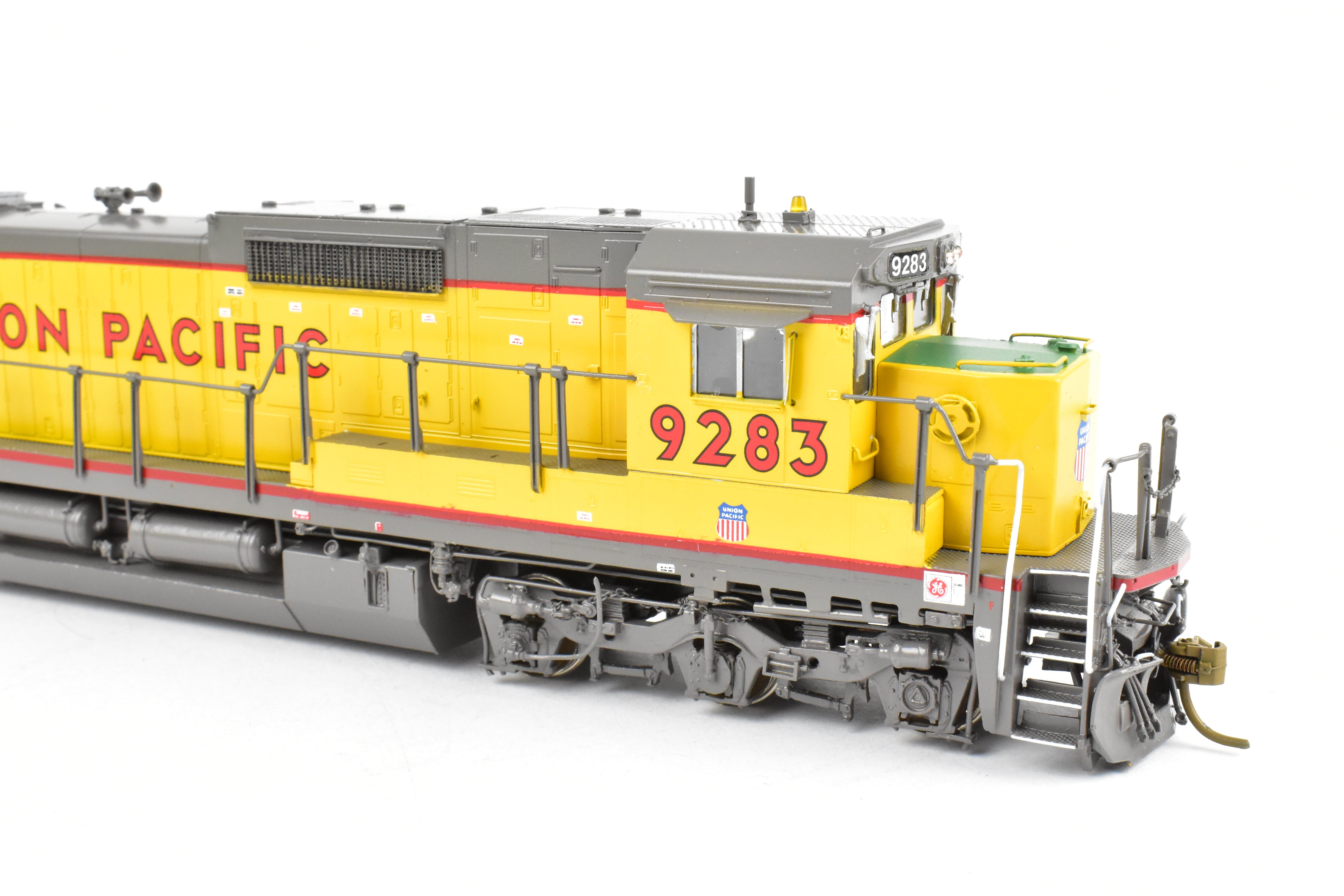 HO Scale Brass OMI UP Union Pacific GE Dash 8-40C Custom Painted #9283