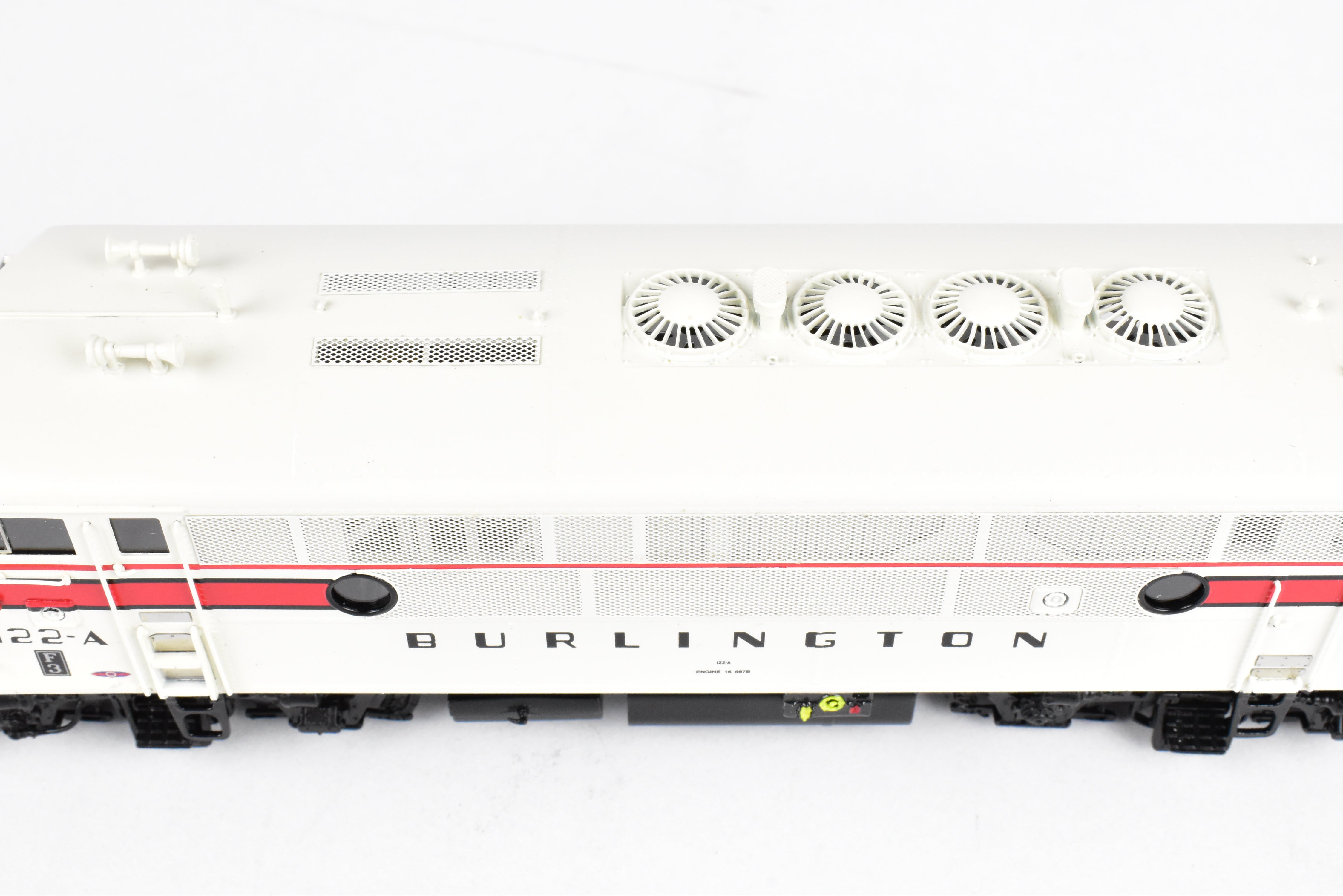 HO Scale Brass DVP Division Point EMD F3 A/A Set Factory Painted 122 - A/124 - D