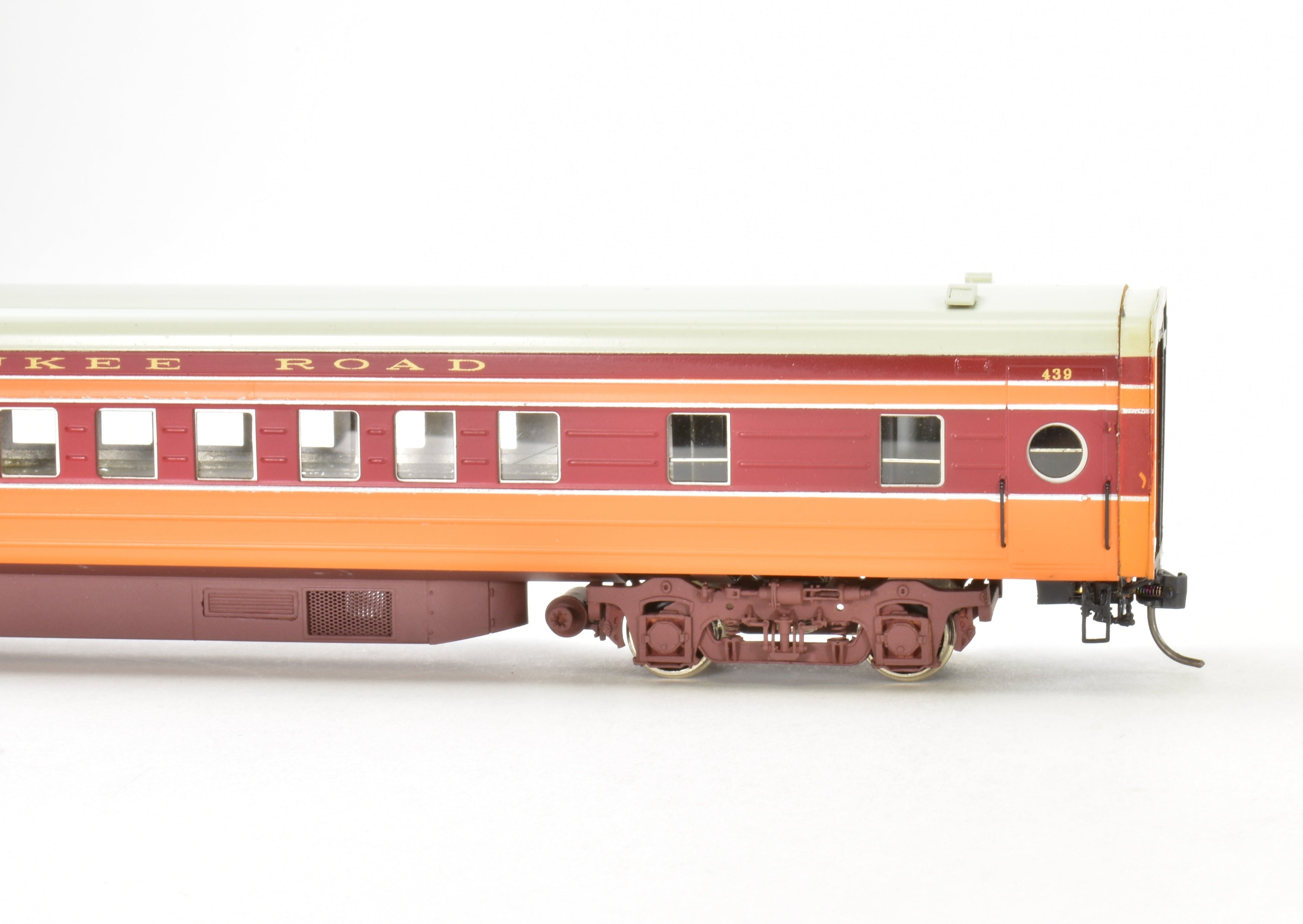 HO Scale Brass Model Train Set - Precision Scale Co. Milwaukee Road 1939 Hiawatha 9 - Car Factory - Painted Set