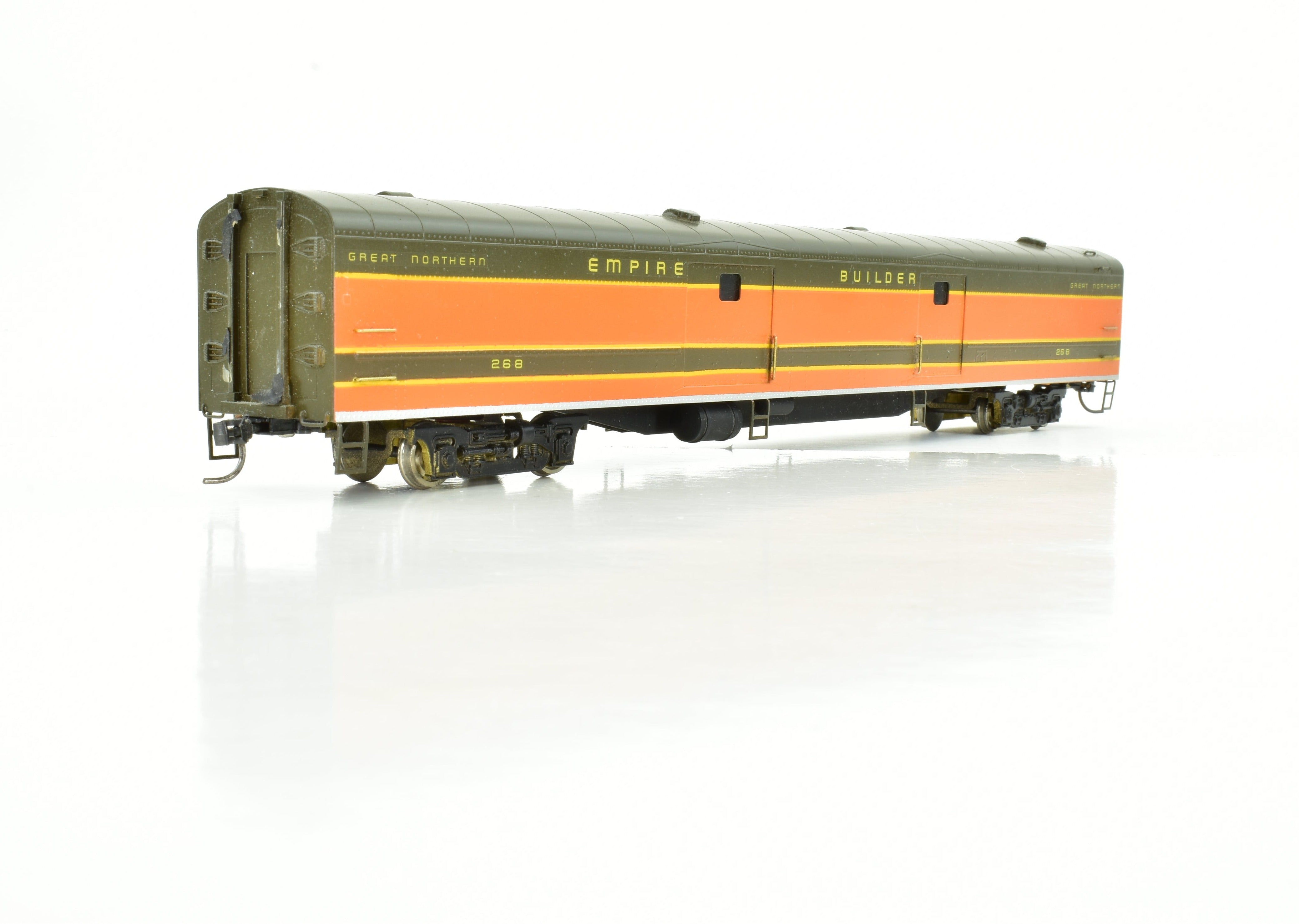 HO Scale Custom Painted Brass Baggage Car Model by S. Soho & Co., Great Northern #200, Empire Builder No. 268