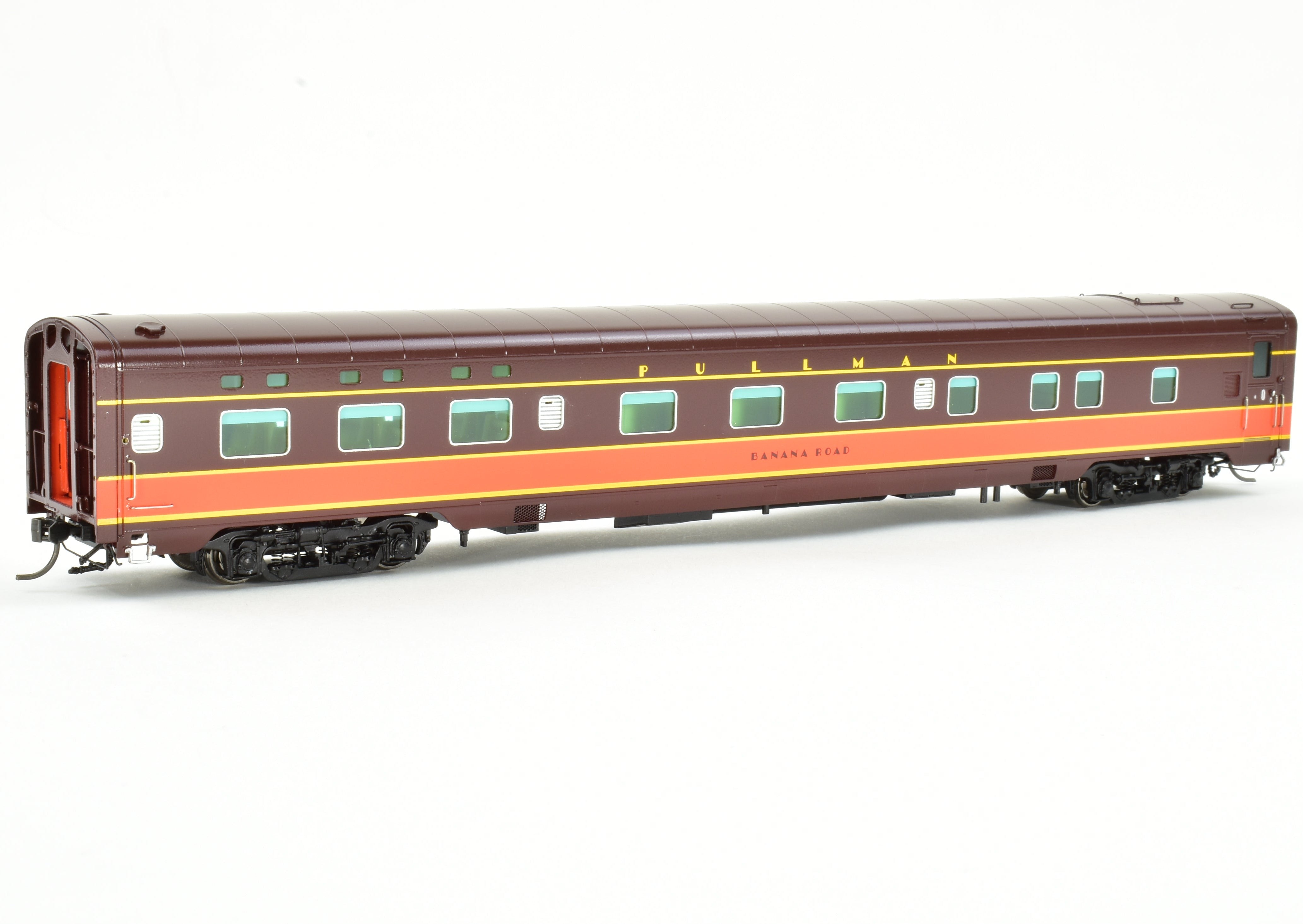 HO Scale Brass Model Train Set - Railway Classics Illinois Central 1942 Panama Limited 10-Car Set with EMD E6 AA Set F/P, Featuring ESU DCC & Sound System