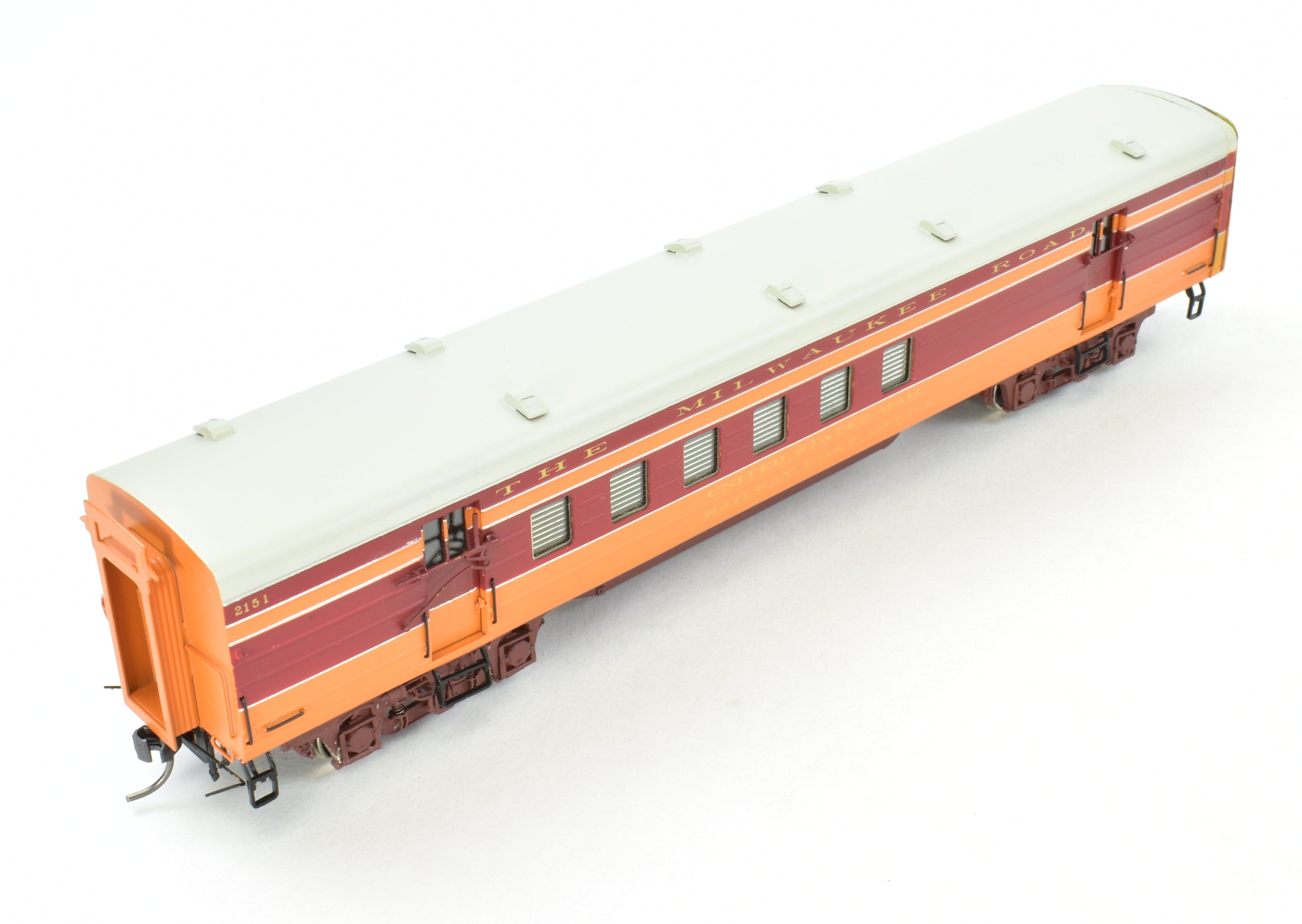 HO Brass Precision Scale Co. 1939 Milwaukee Road Hiawatha 60' Painted Railway Post Office Car
