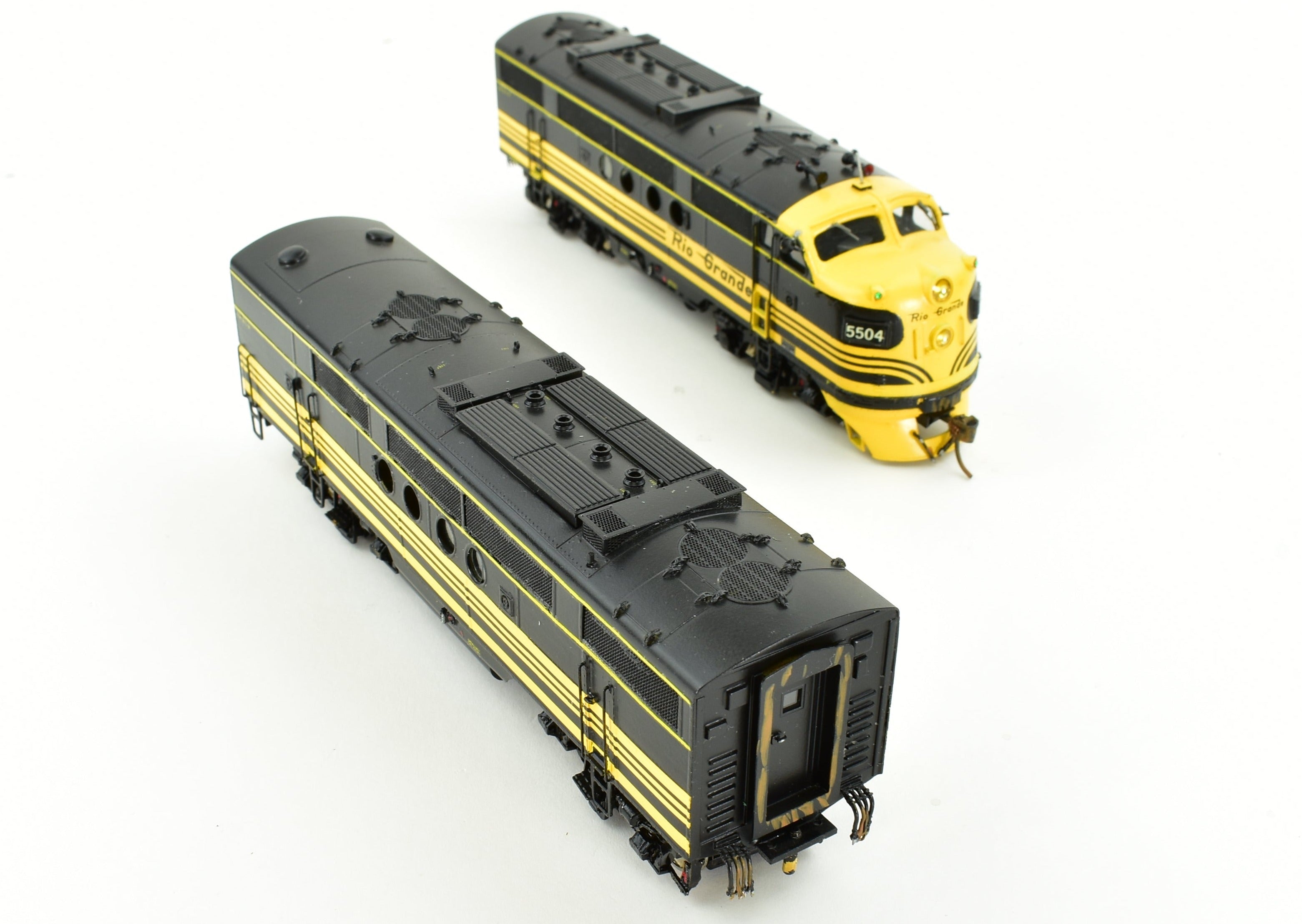 HO Scale Brass Model Train Set by Overland Models Inc. (OMI) - Custom Painted Denver & Rio Grande Western (D&RGW) EMD FT - A and FT - B Locomotive Set