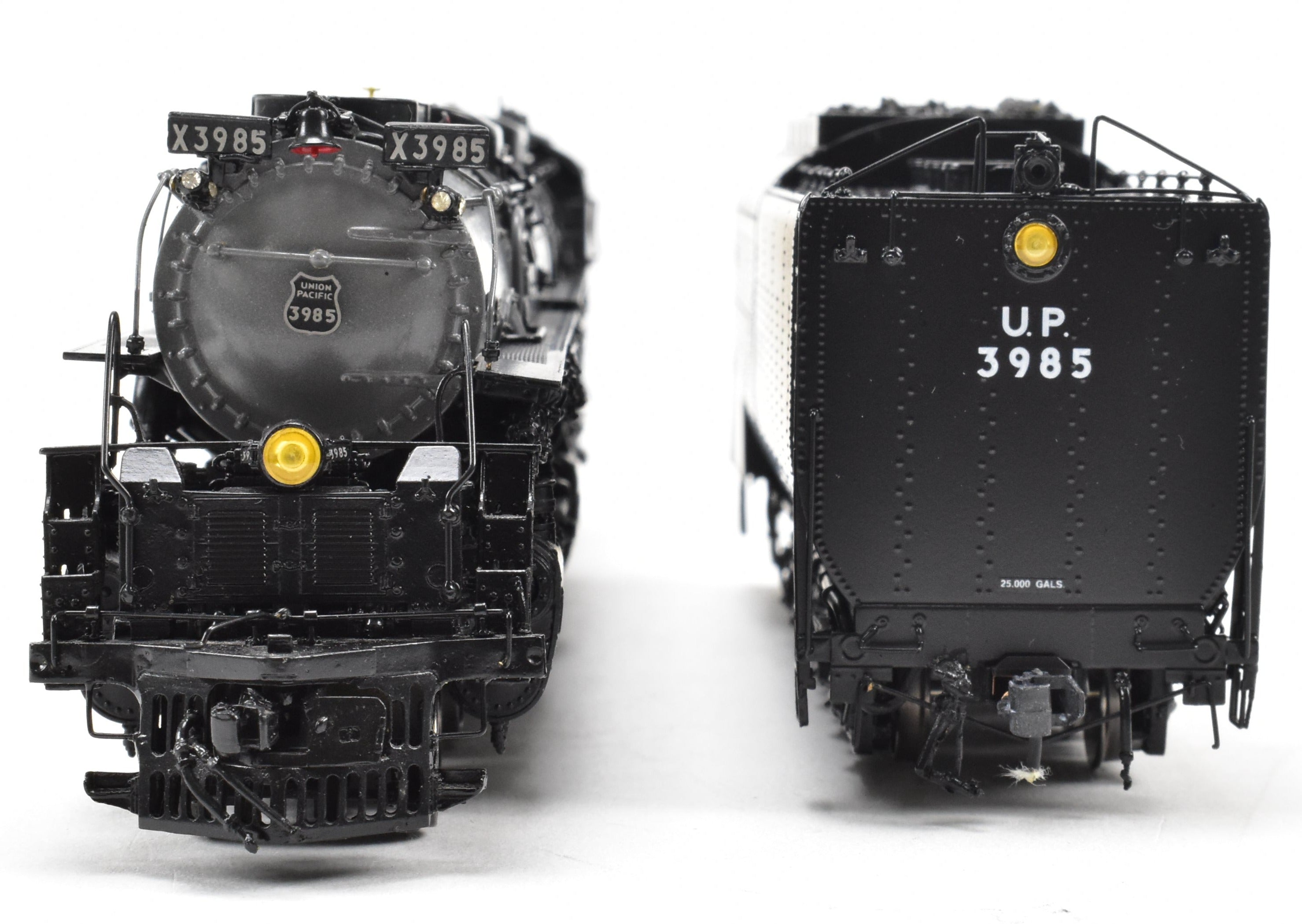 HO Scale Brass Union Pacific 4-6-6-4 Challenger FP 3985 Excursion Model by Overland