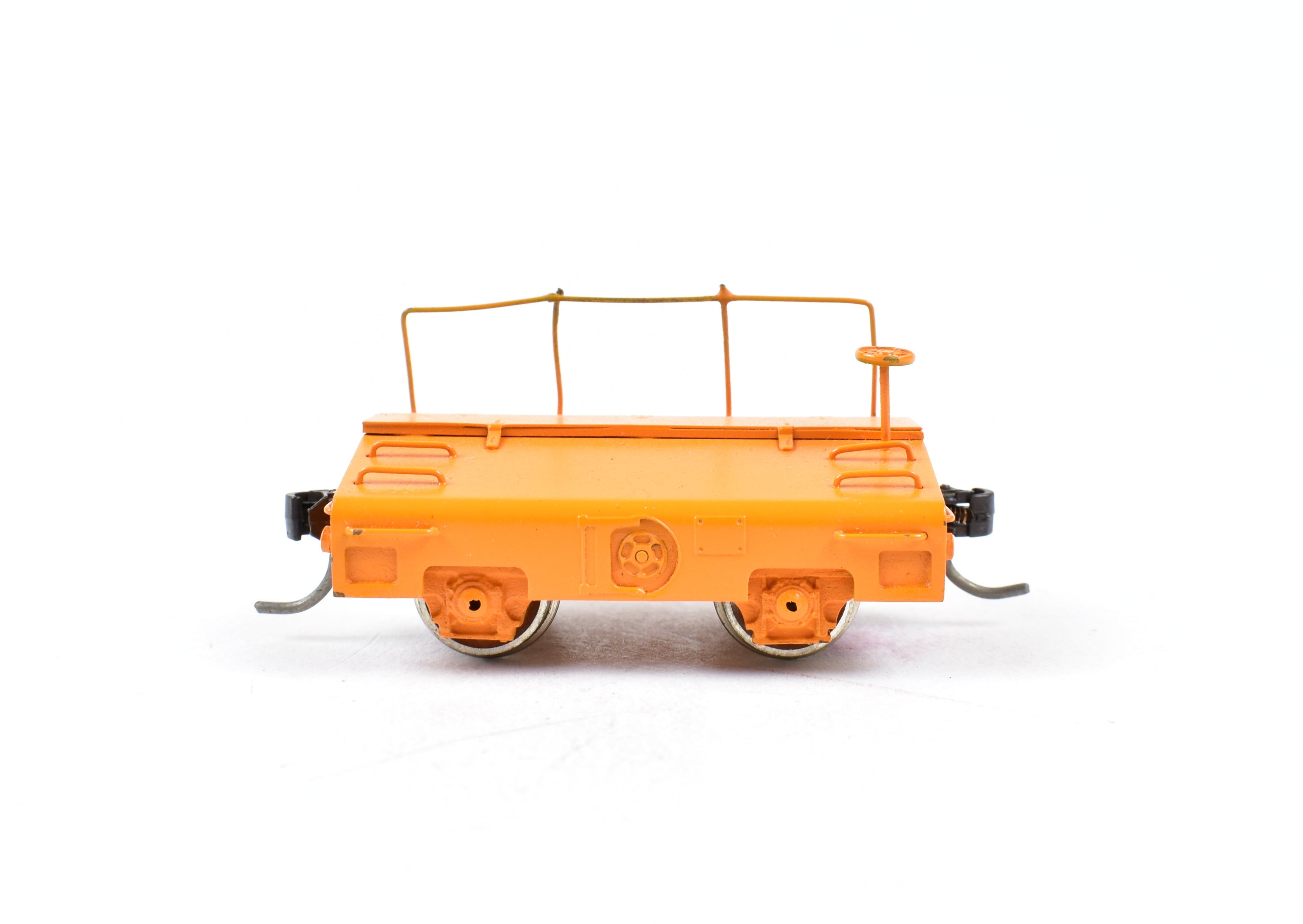 HO Scale Brass Hallmark Models Various Roads 80,000-Pound Capacity Scale Test Car with Partial Orange Paint