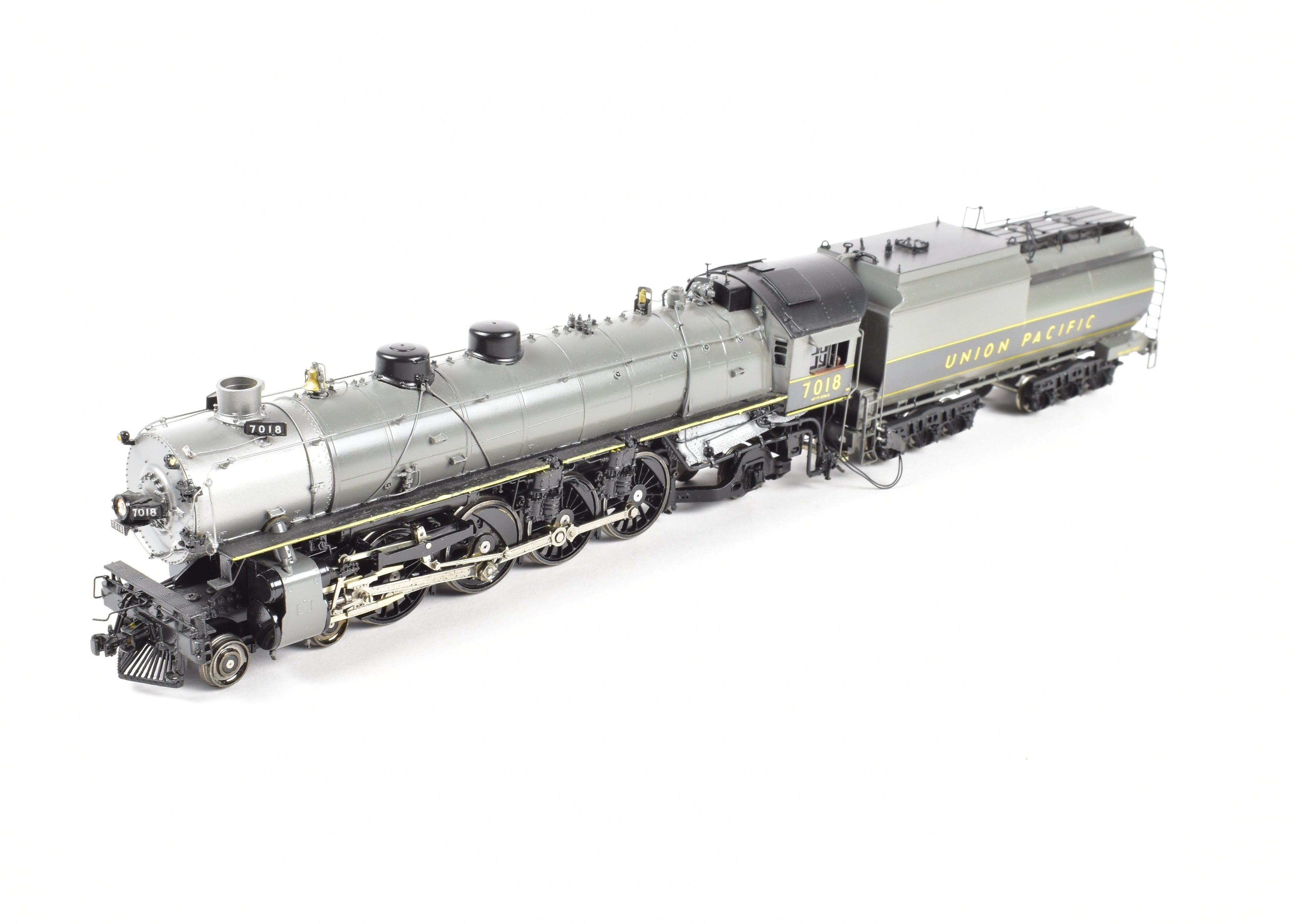 HO Scale Brass OMI UP 4-8-2 F/P TTG Model #7018 with Yellow Stripes